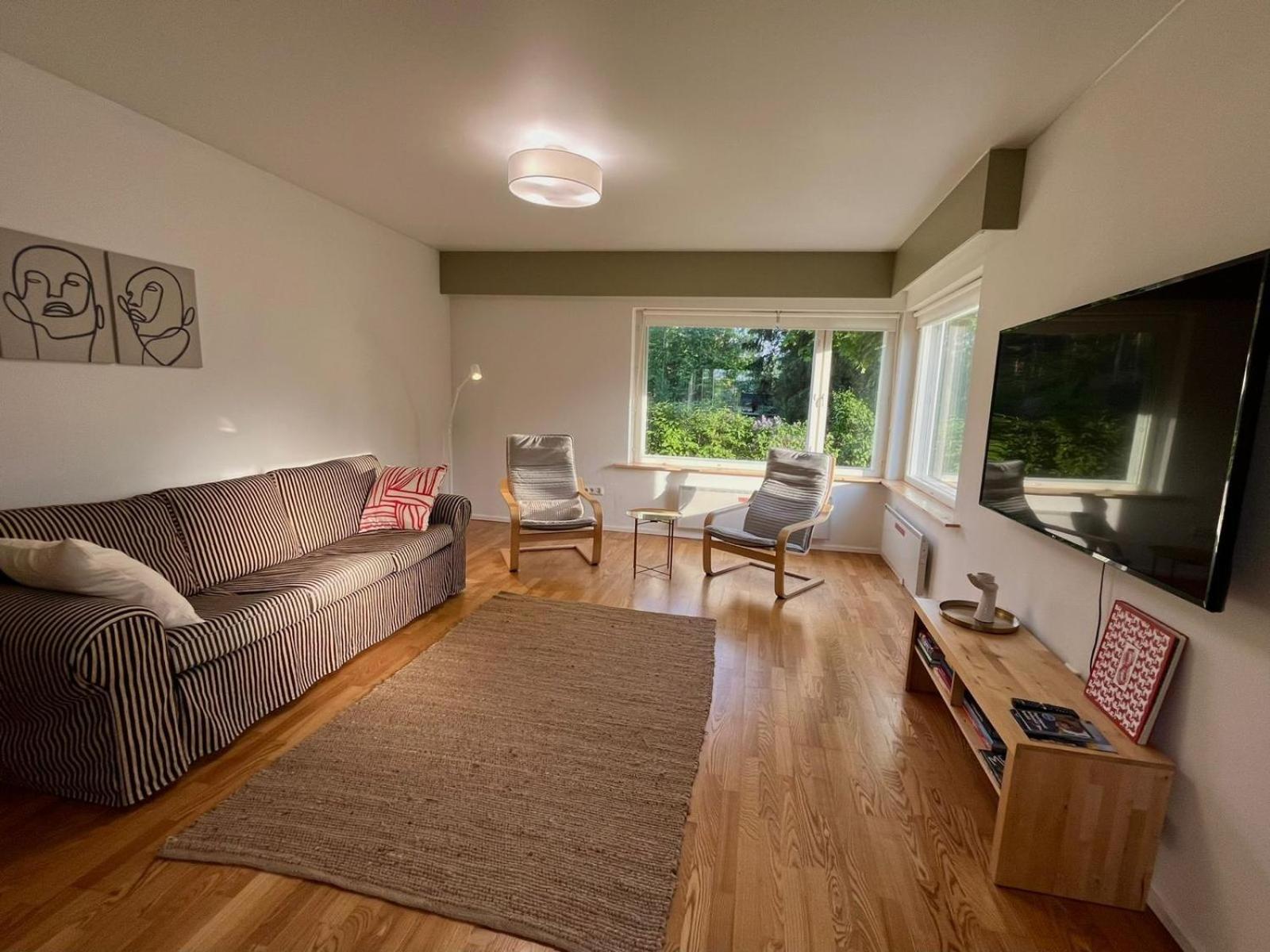 Apartment with Terrace photo 2