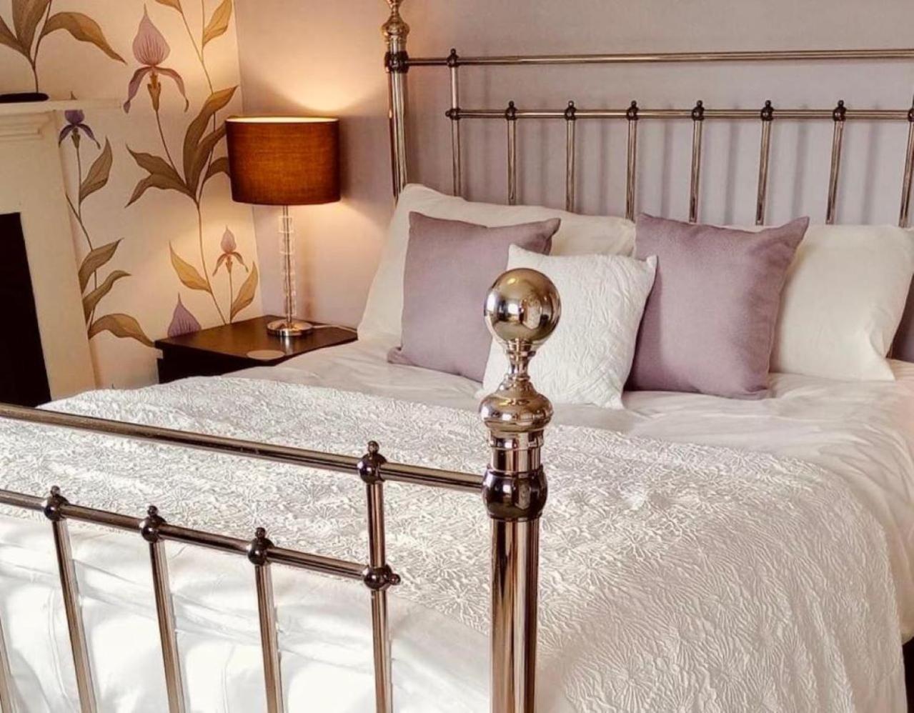Standard King Room photo 1