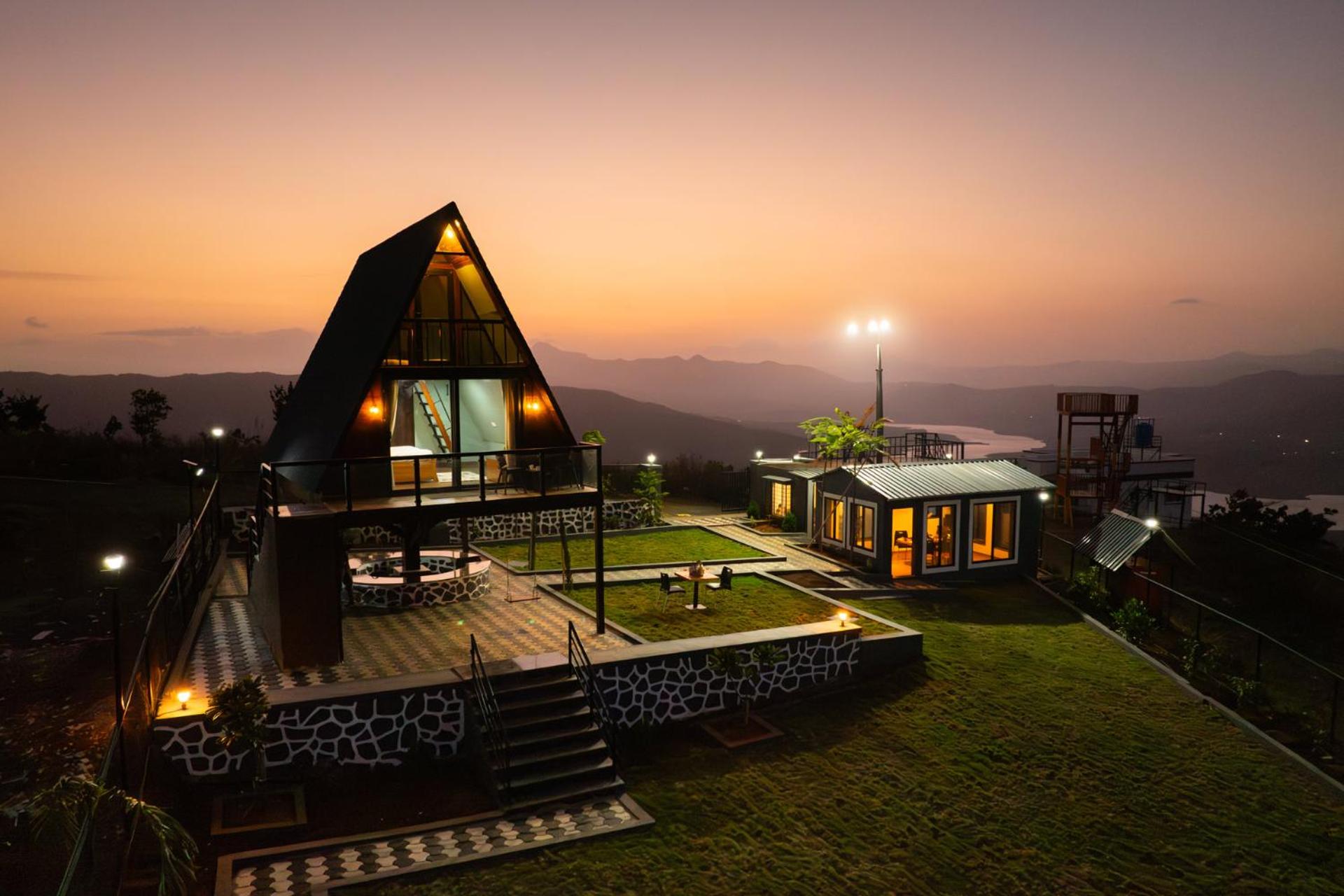 Villa photo 2