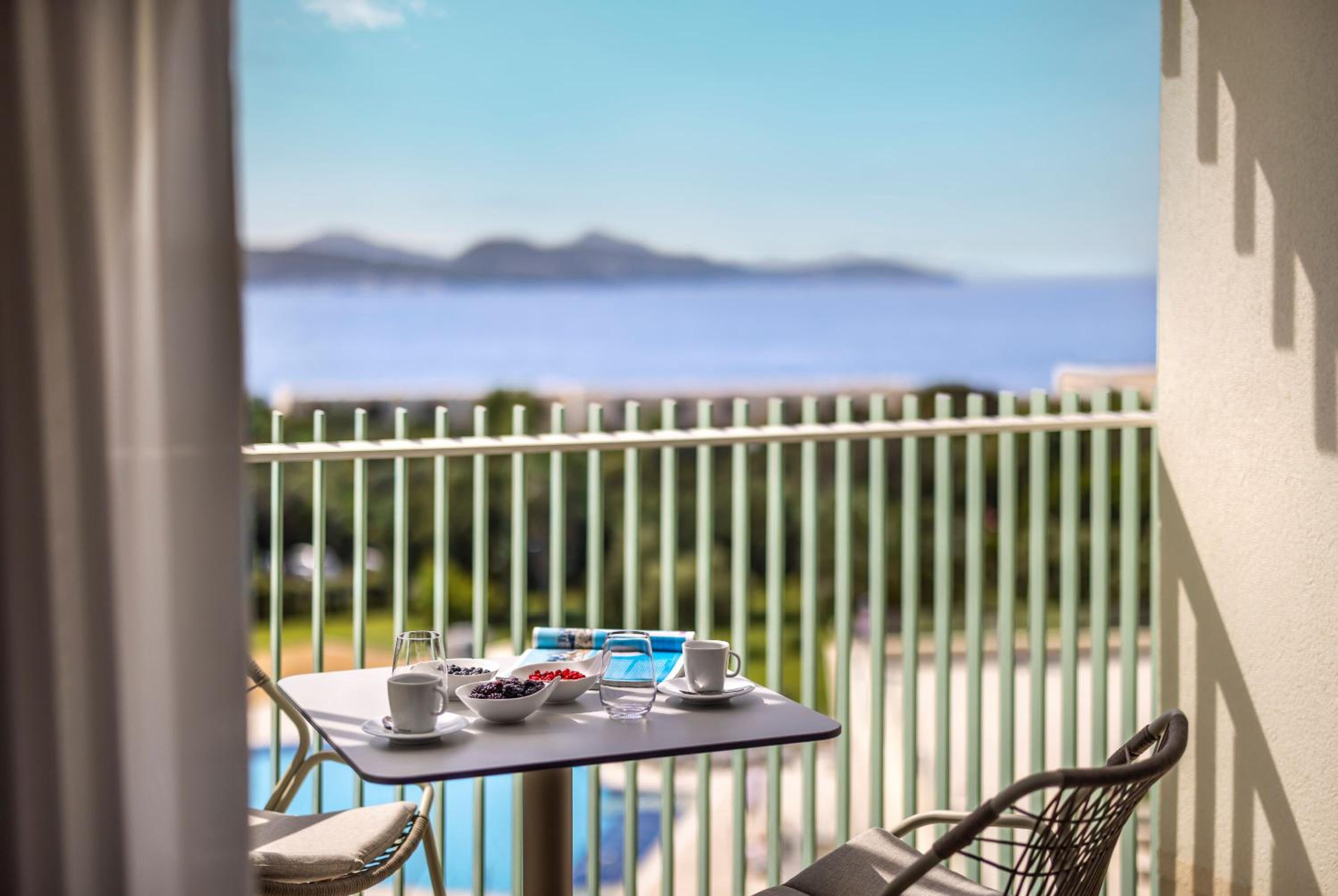 V level Suite for 2+2 Seaview