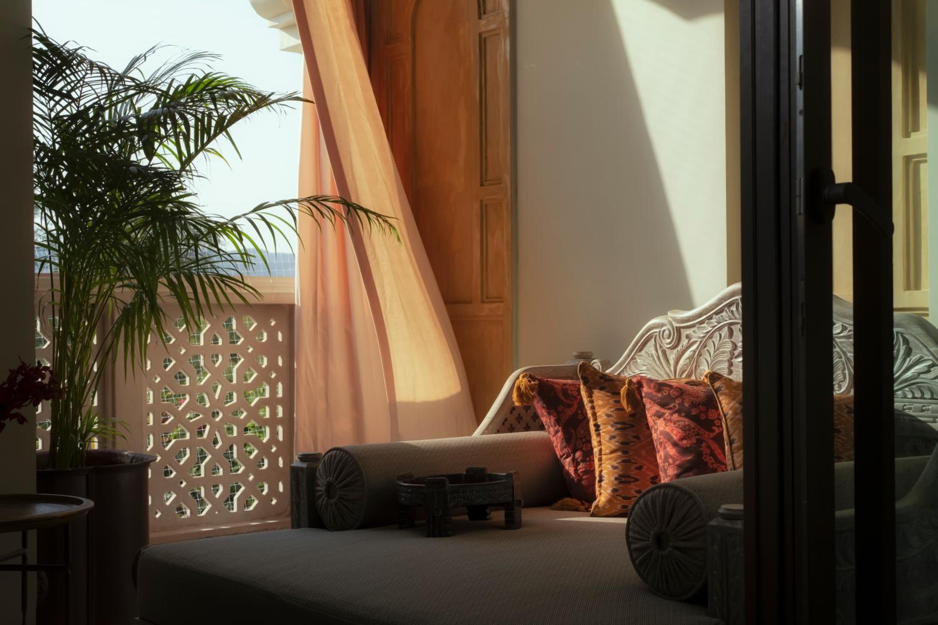 Landmark Room with Plunge Pool : INR 3,000 hotel credit on F&B once during the stay.