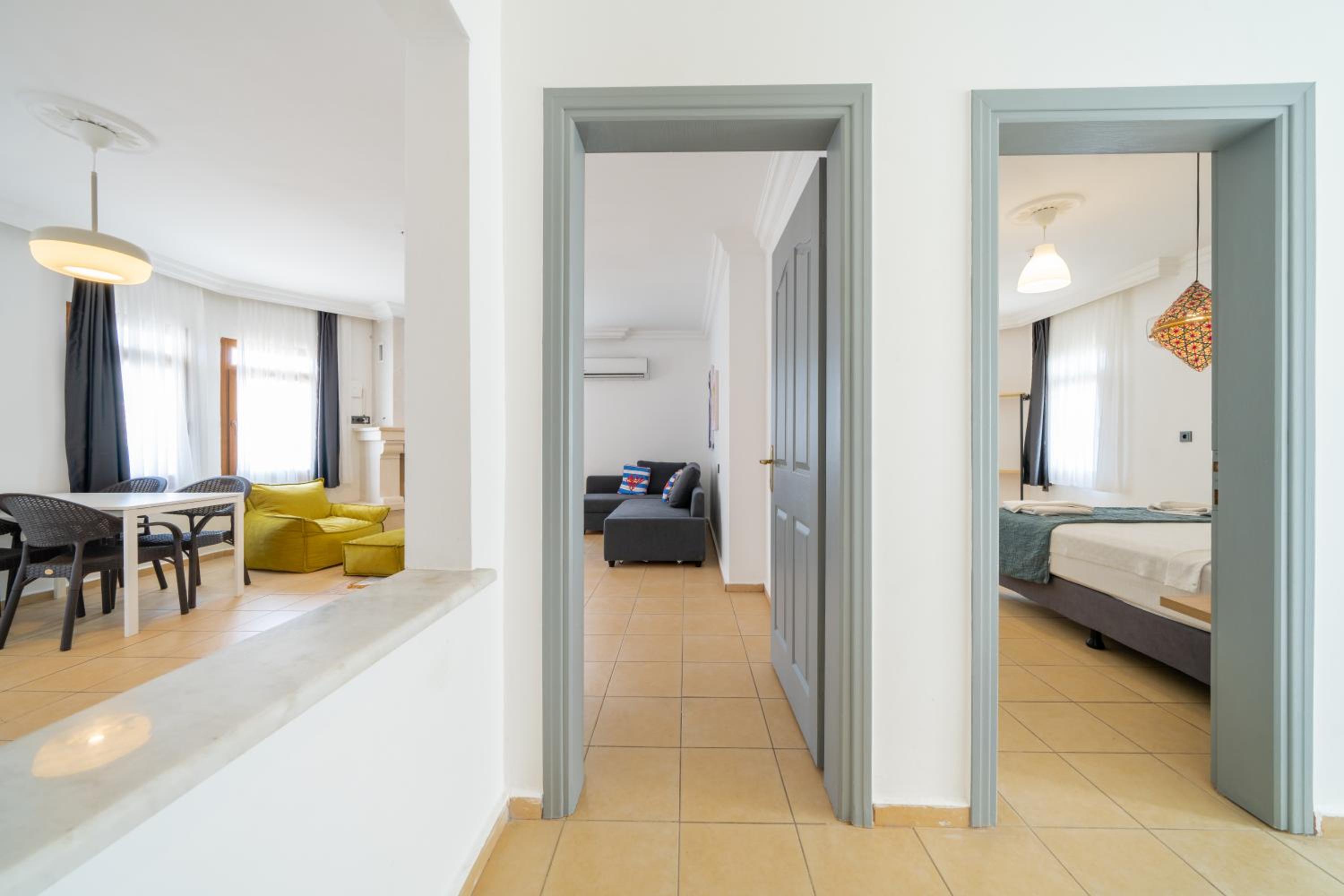Apartment With Sea View photo 2