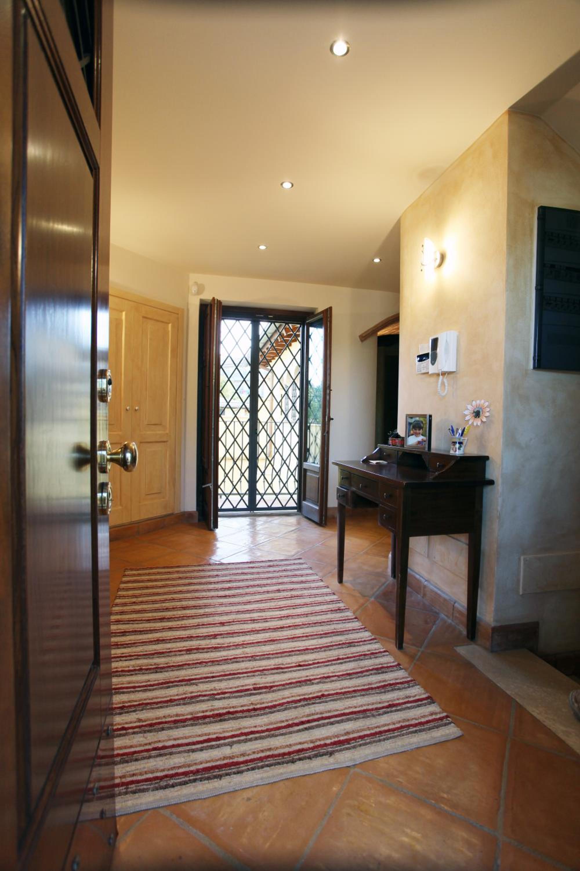 Three-Bedroom Villa photo 1