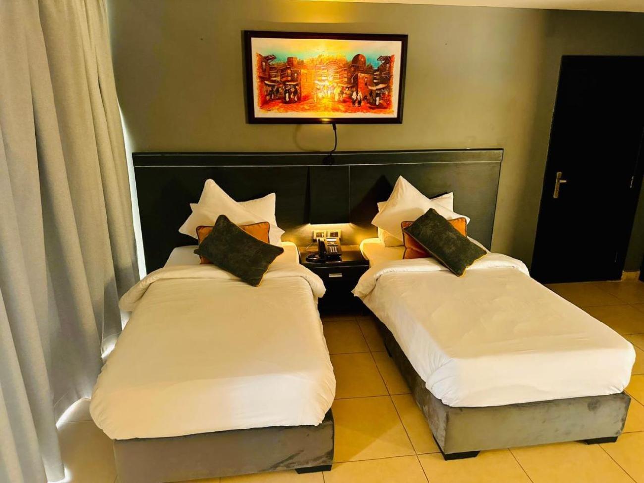 Standard Twin Room with Mountain View photo 3