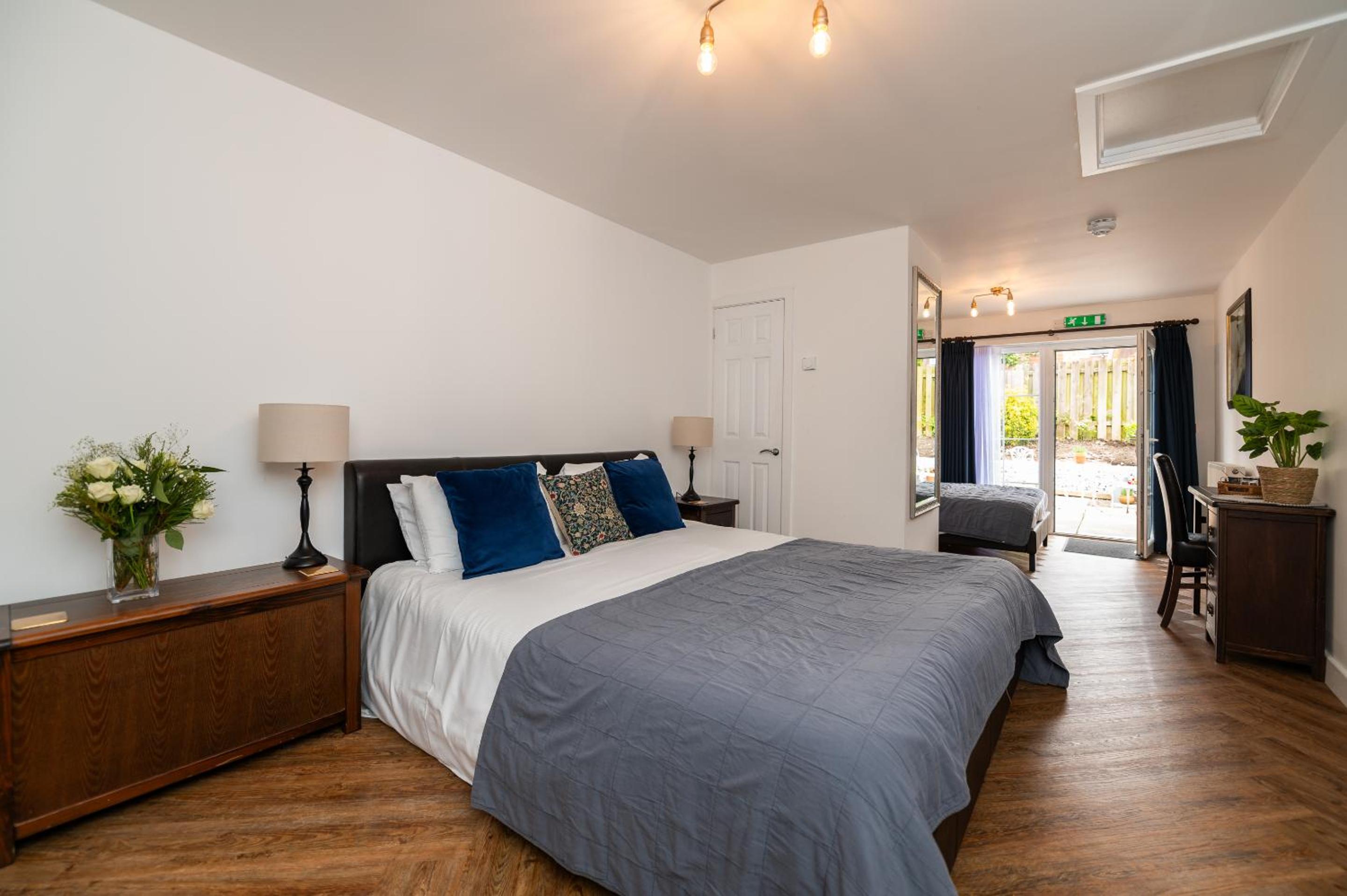 Superior Quadruple Room - Photo 7