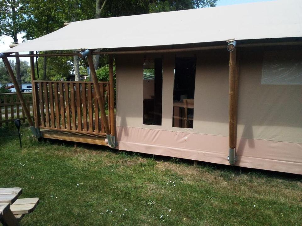 Tent photo 3