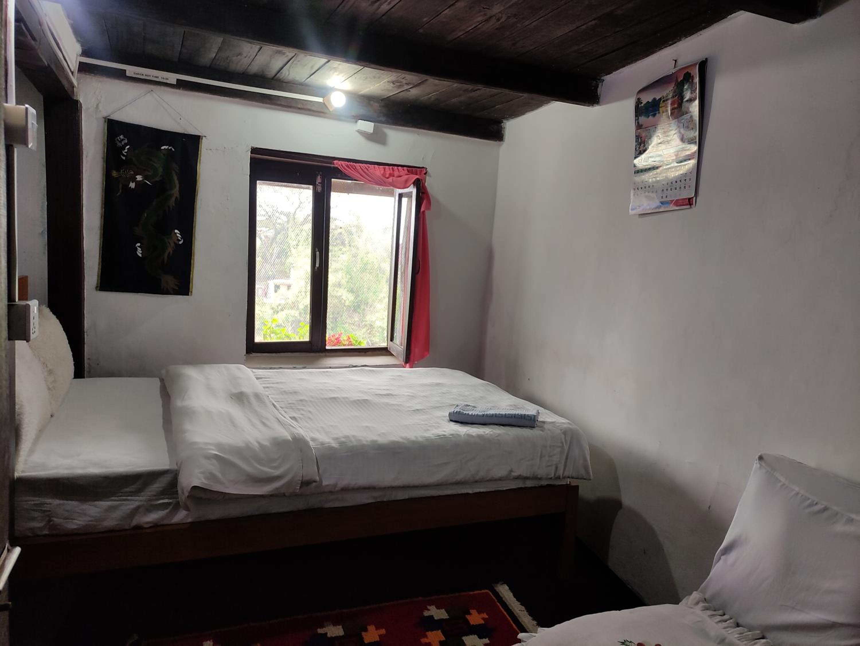 Economy Double Room photo 3