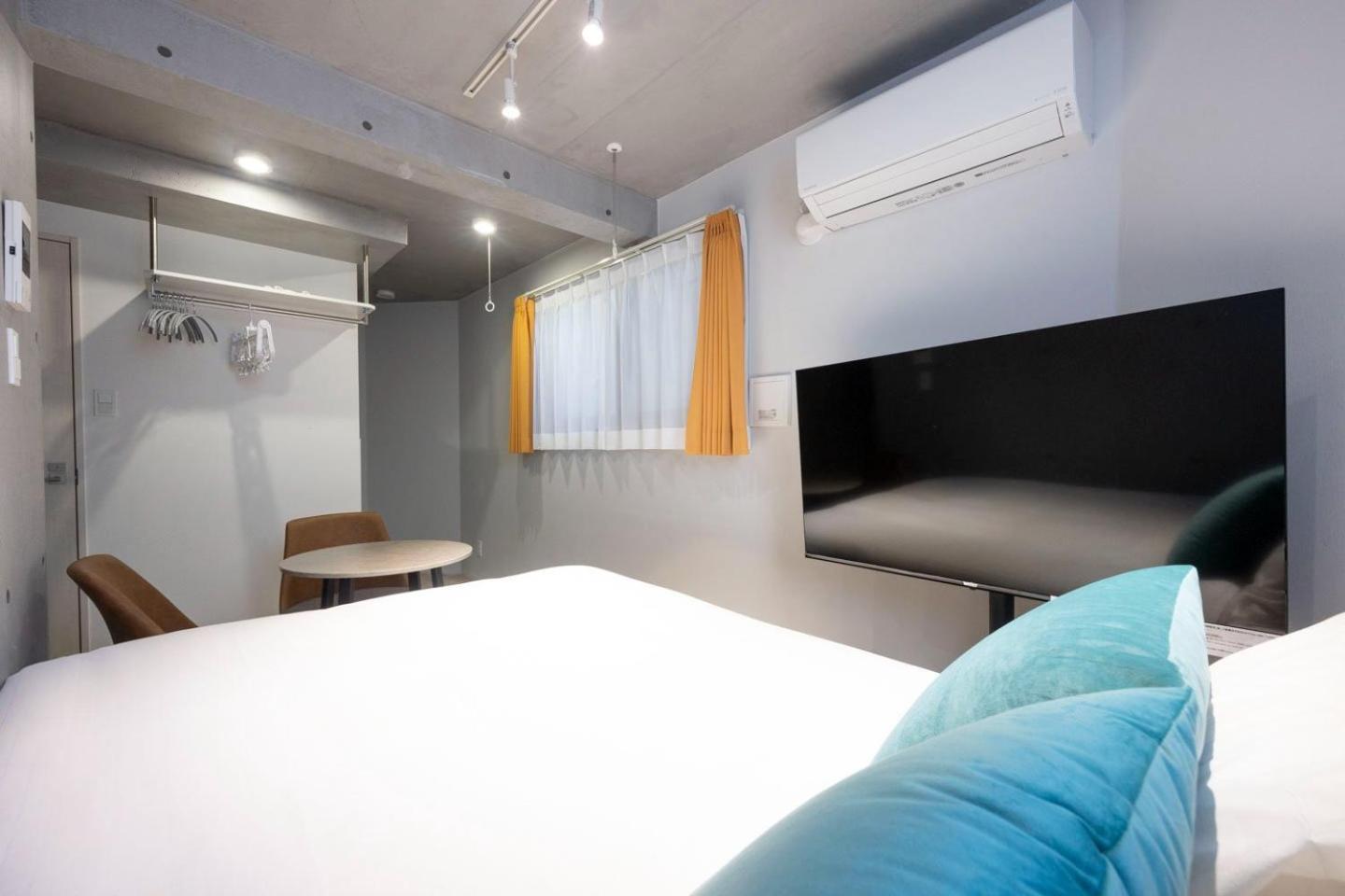 One-Bedroom Apartment photo 3
