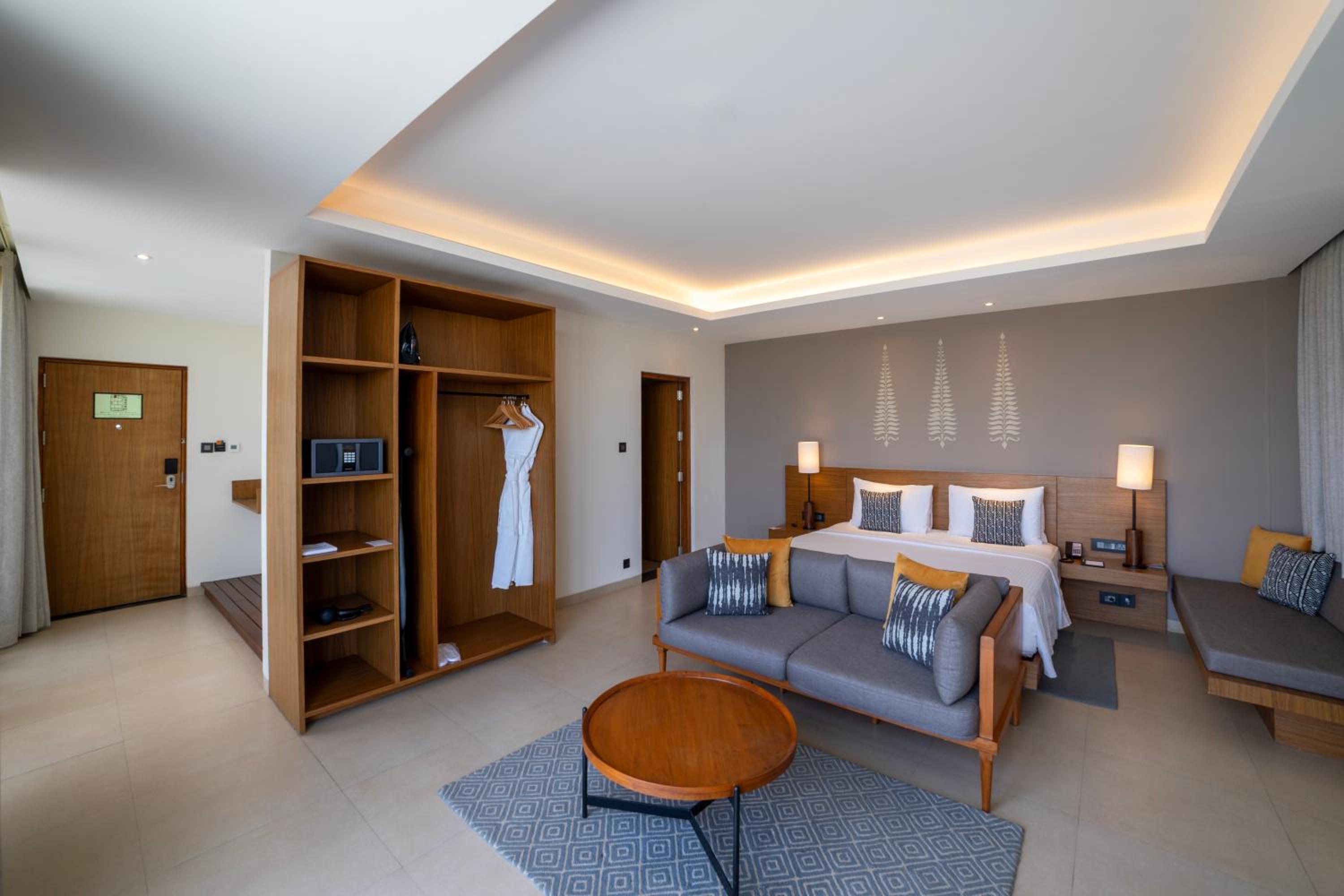 Standard King Room with 15% off on Spa and F&B - Photo 1