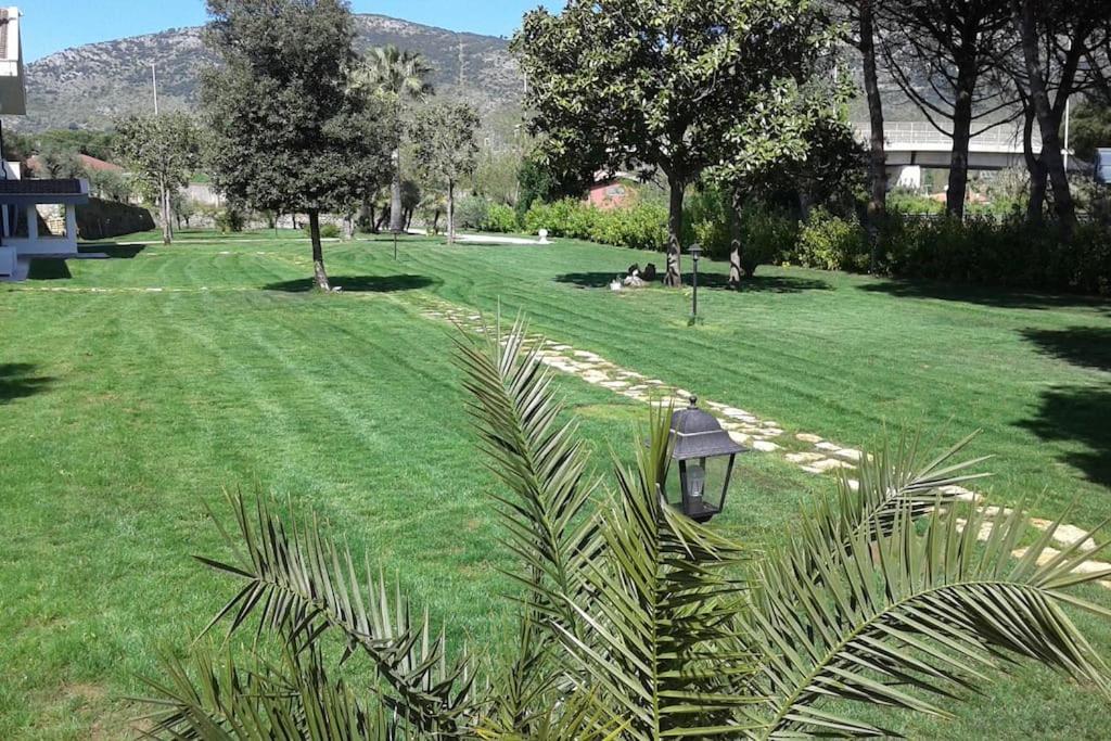 Villa photo 2