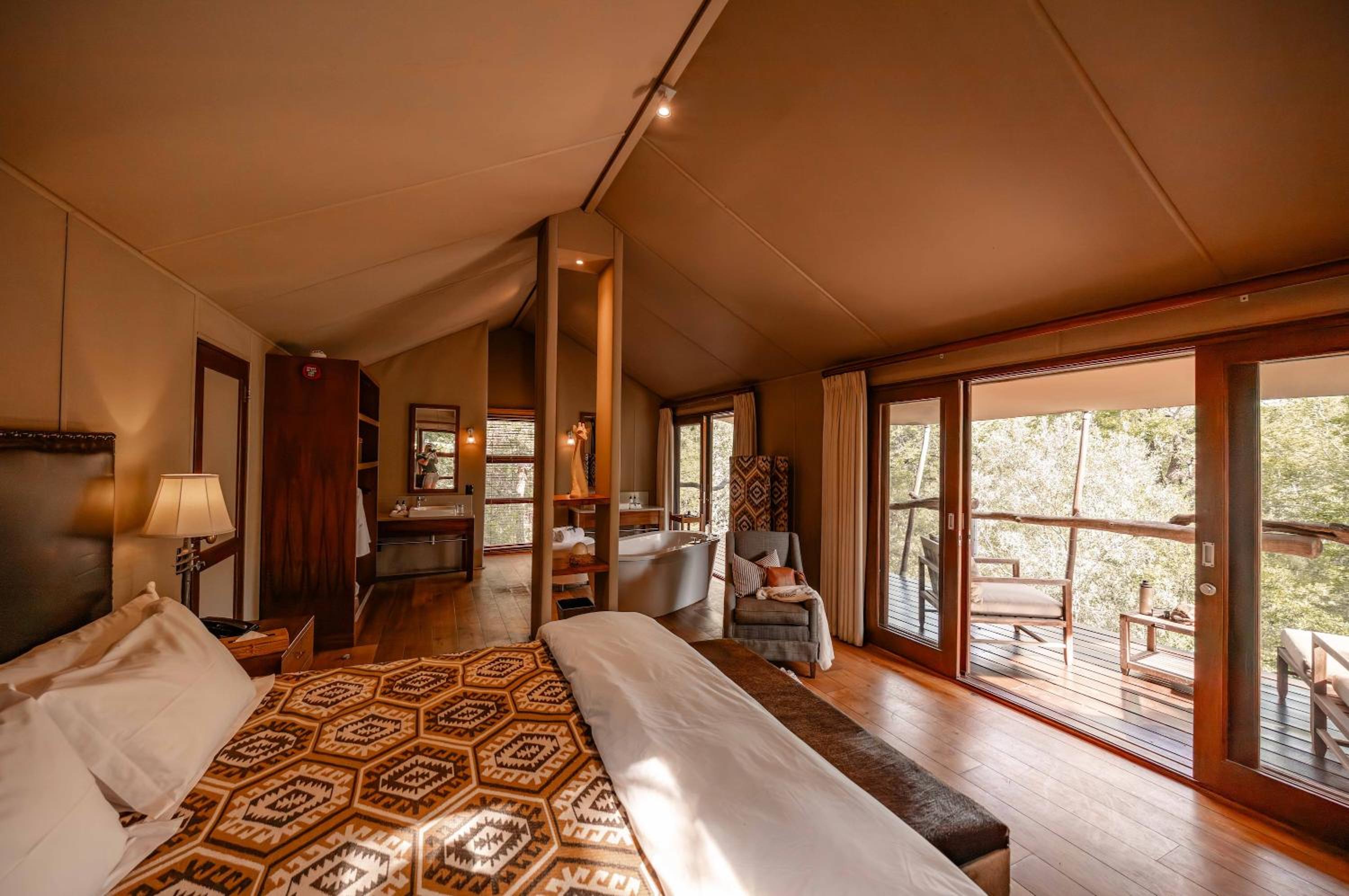 Luxury Tent photo 3