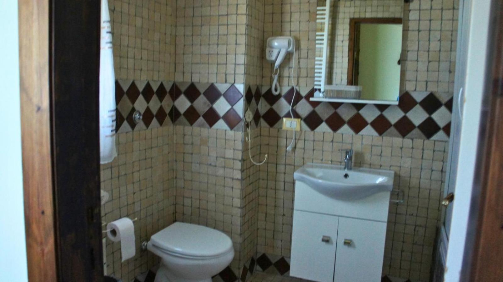 Superior Double Room - Photo 12