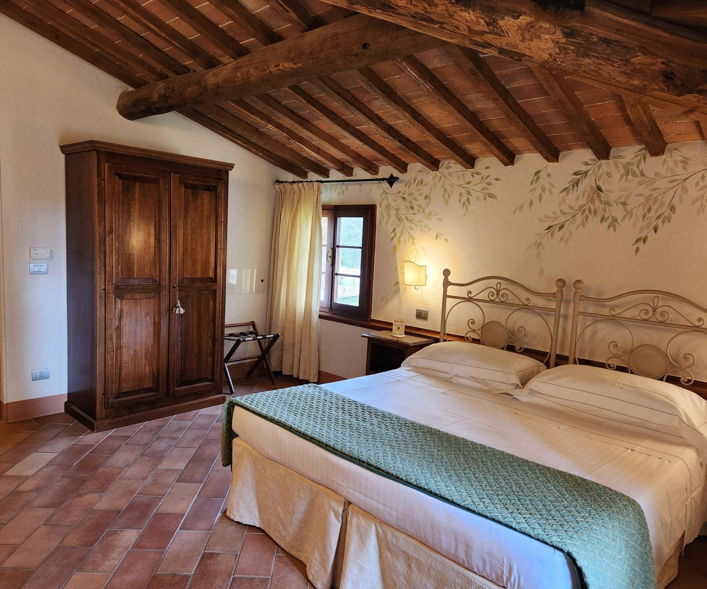 Classic Double Room - Photo 10