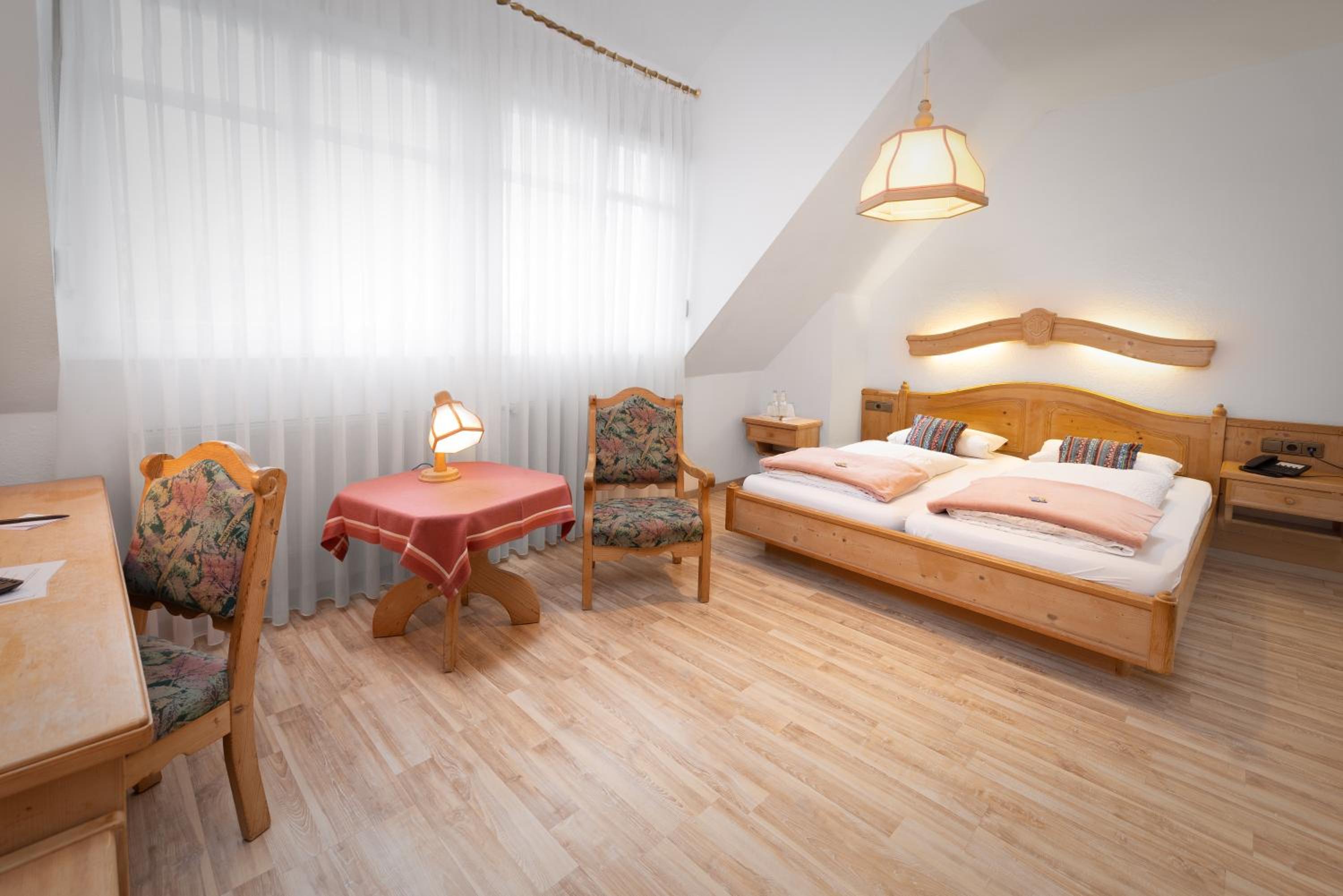 Large Double Room photo 3