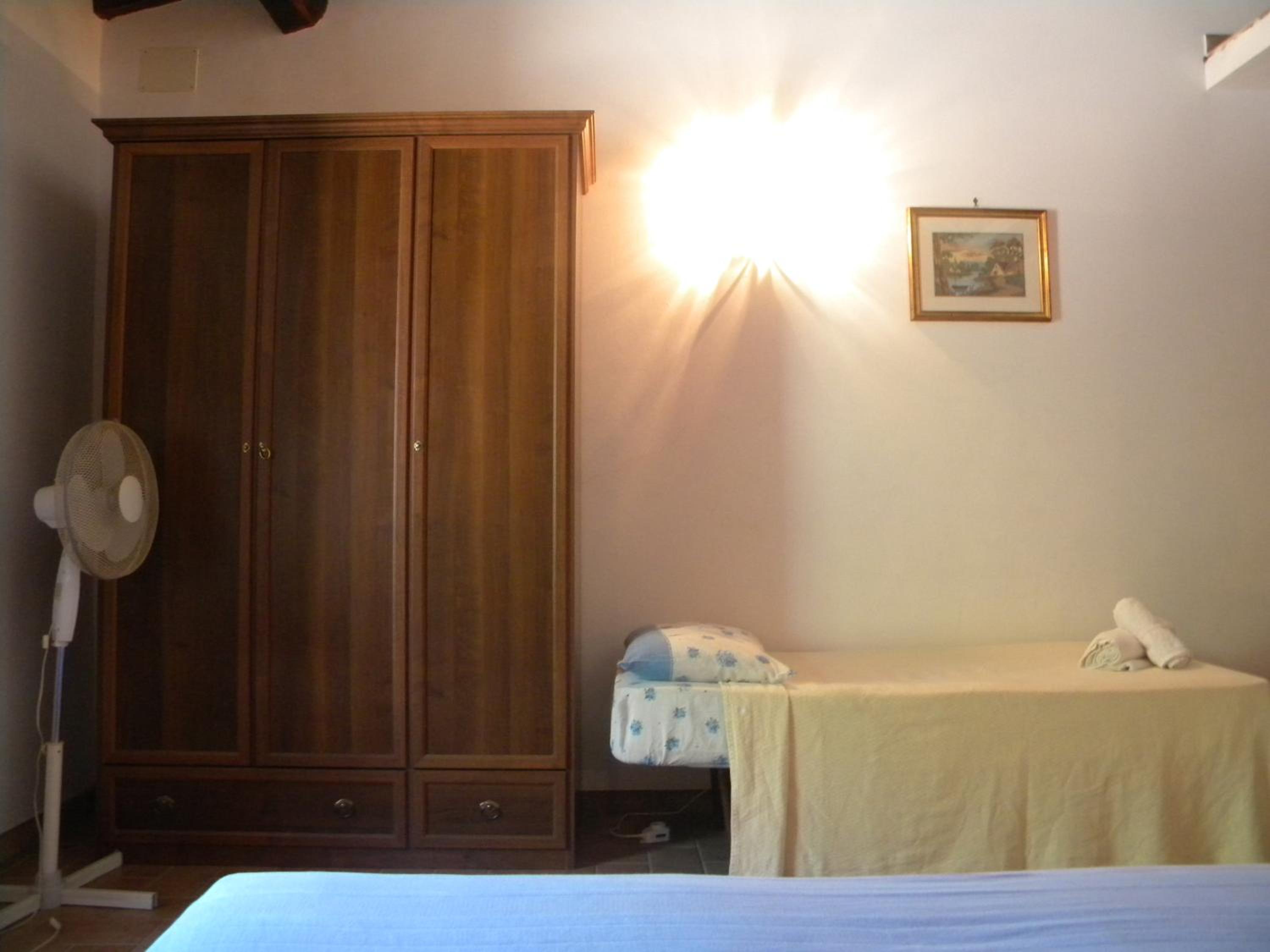 Triple Room with Private Bathroom photo 1