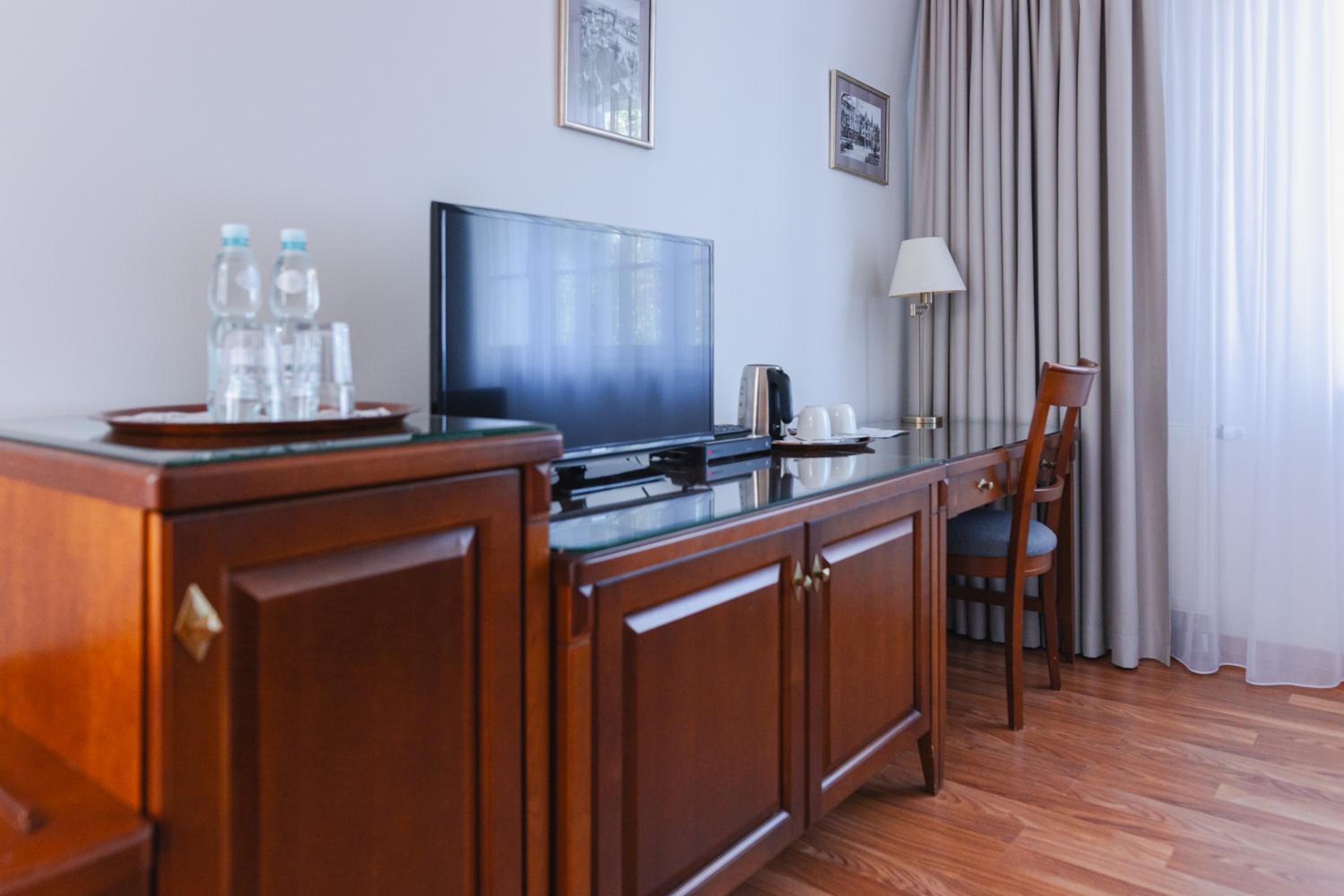 Double Room - Photo 8