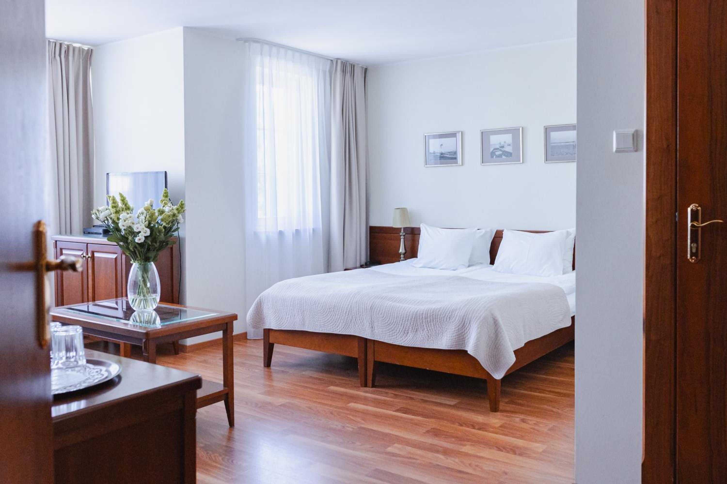 Deluxe Double Room - Photo 1