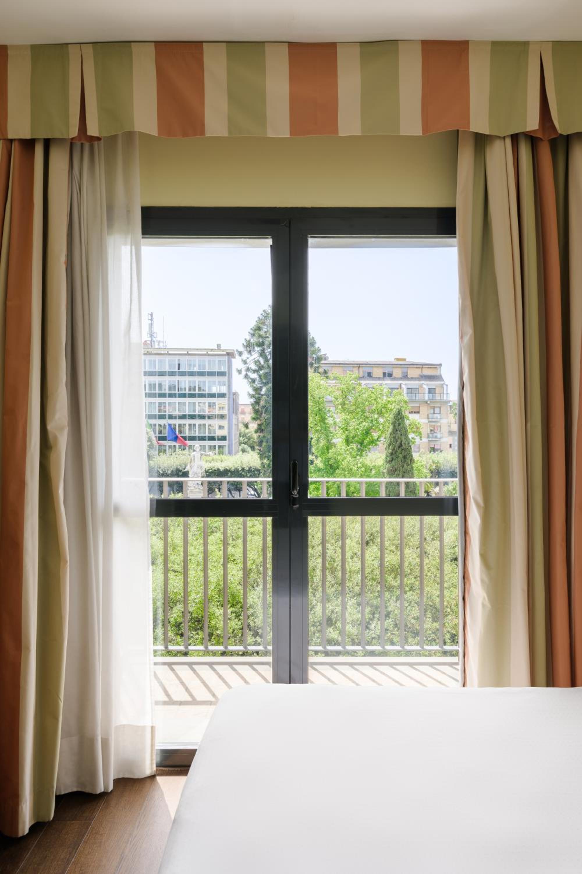 Classic Double or Twin Room - Photo 2