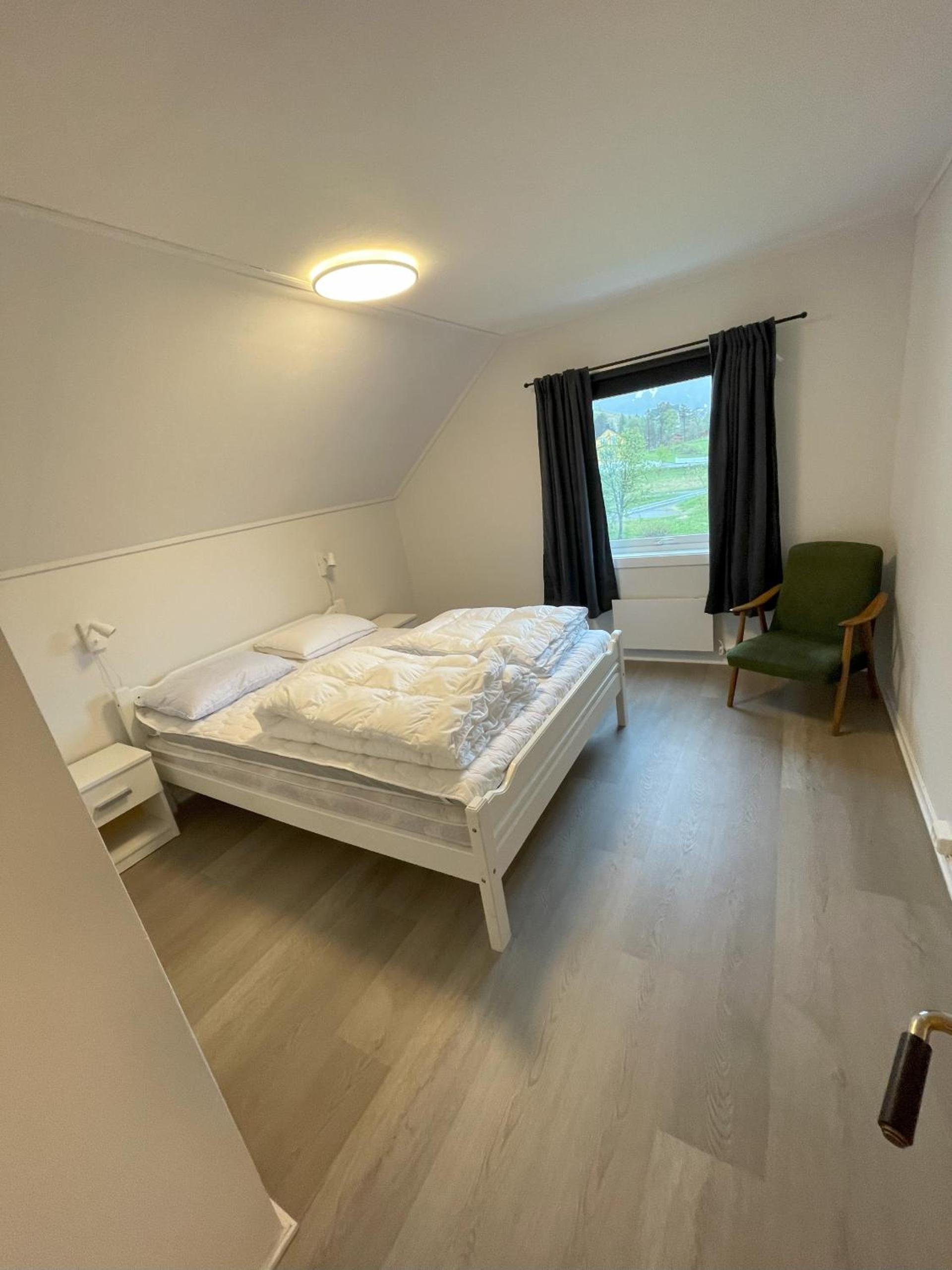 Four-Bedroom House photo 2