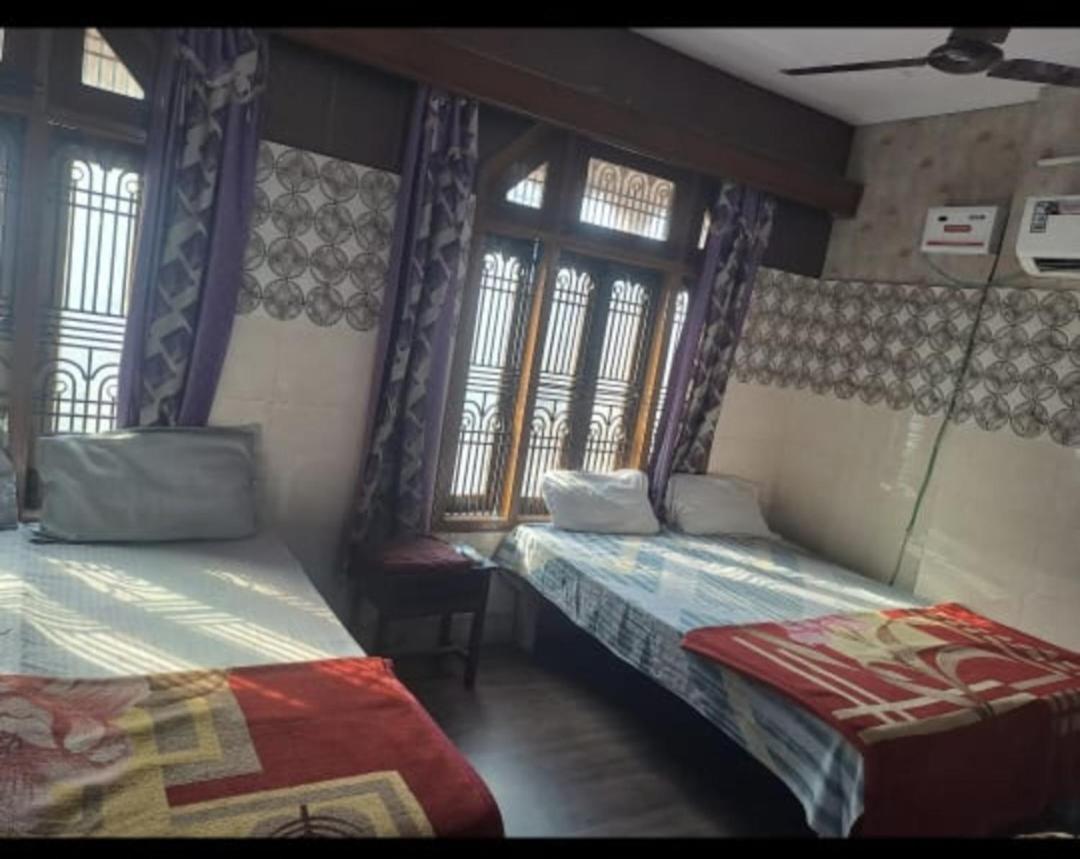 Family Room - Photo 12