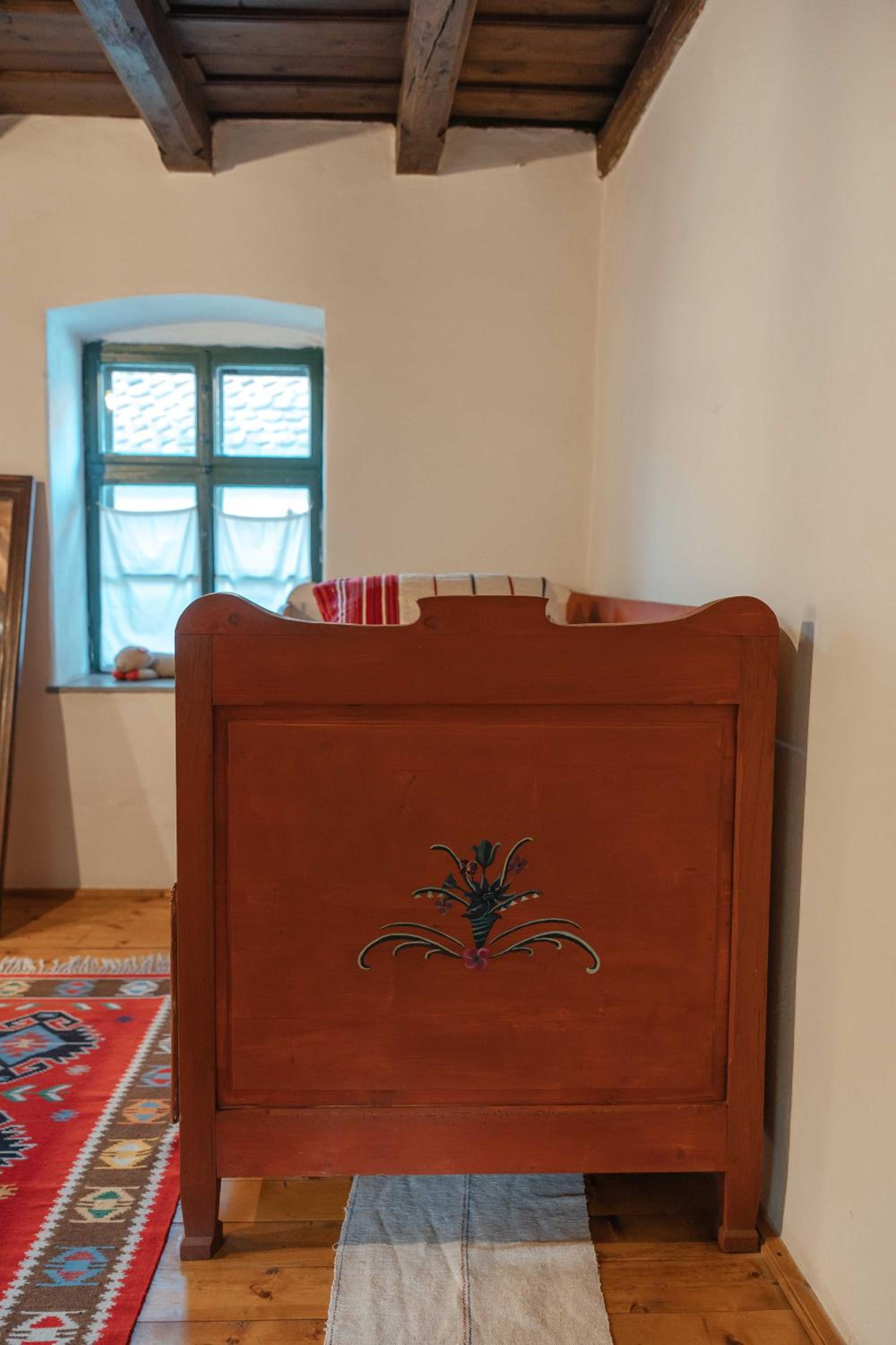 Two-Bedroom Apartment - Photo 3