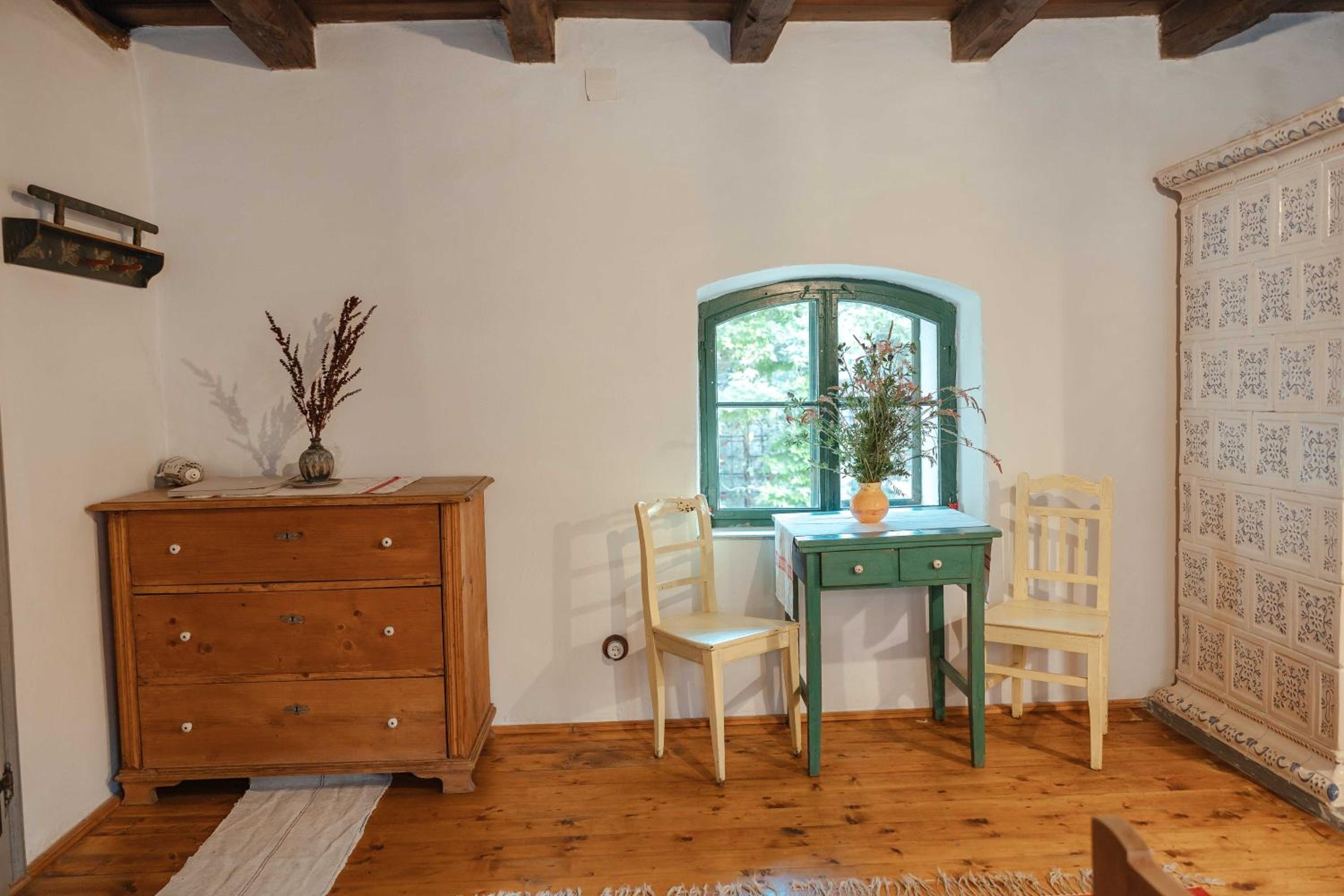 Two-Bedroom Apartment - Photo 7