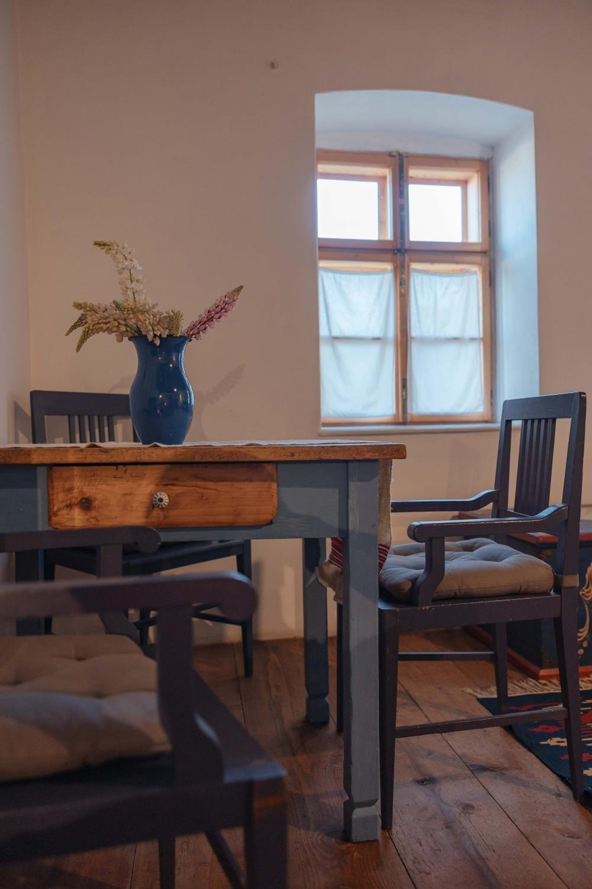 Two-Bedroom Apartment - Photo 18