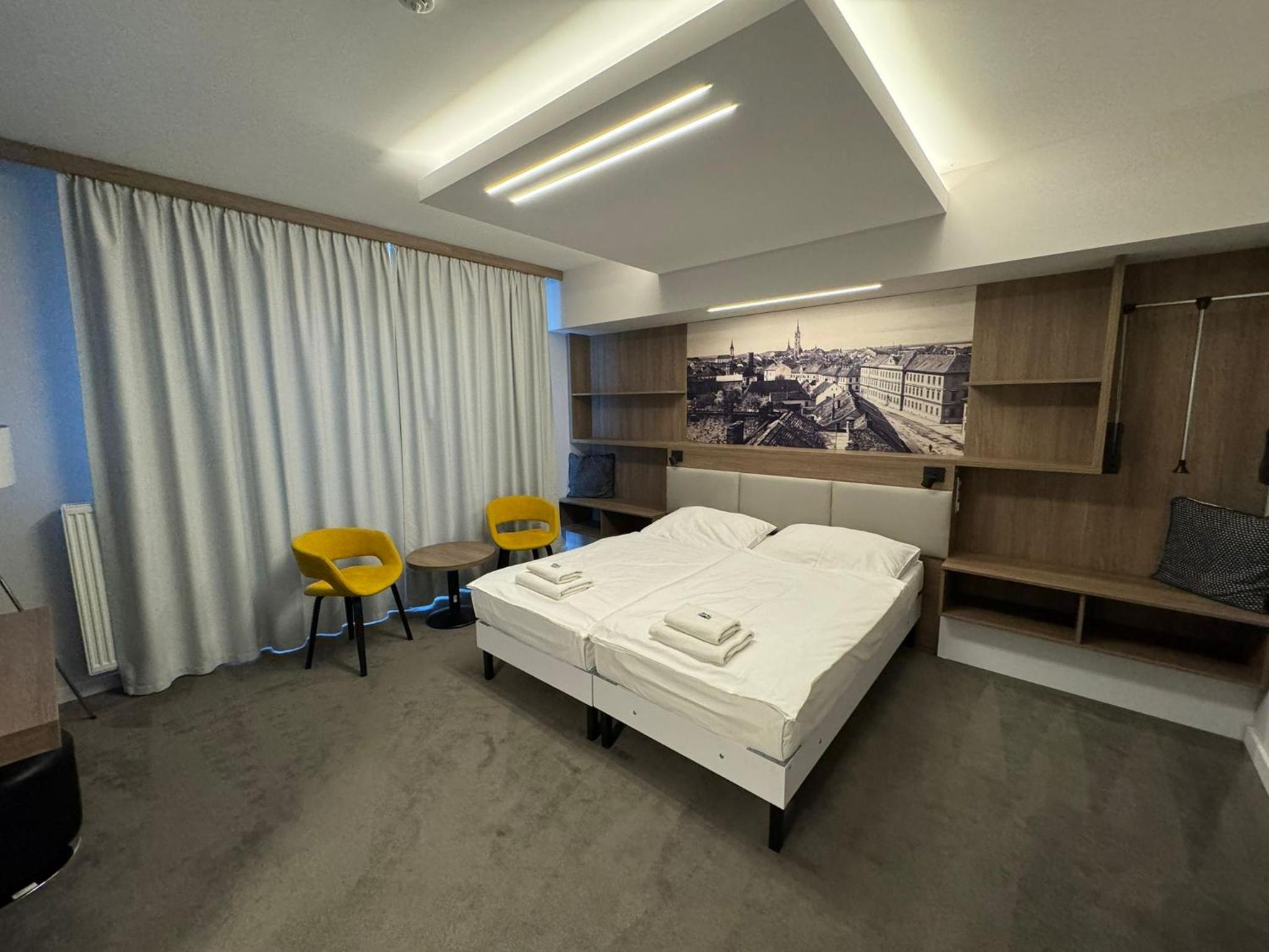 Double or Twin Room - Disability Access photo 1
