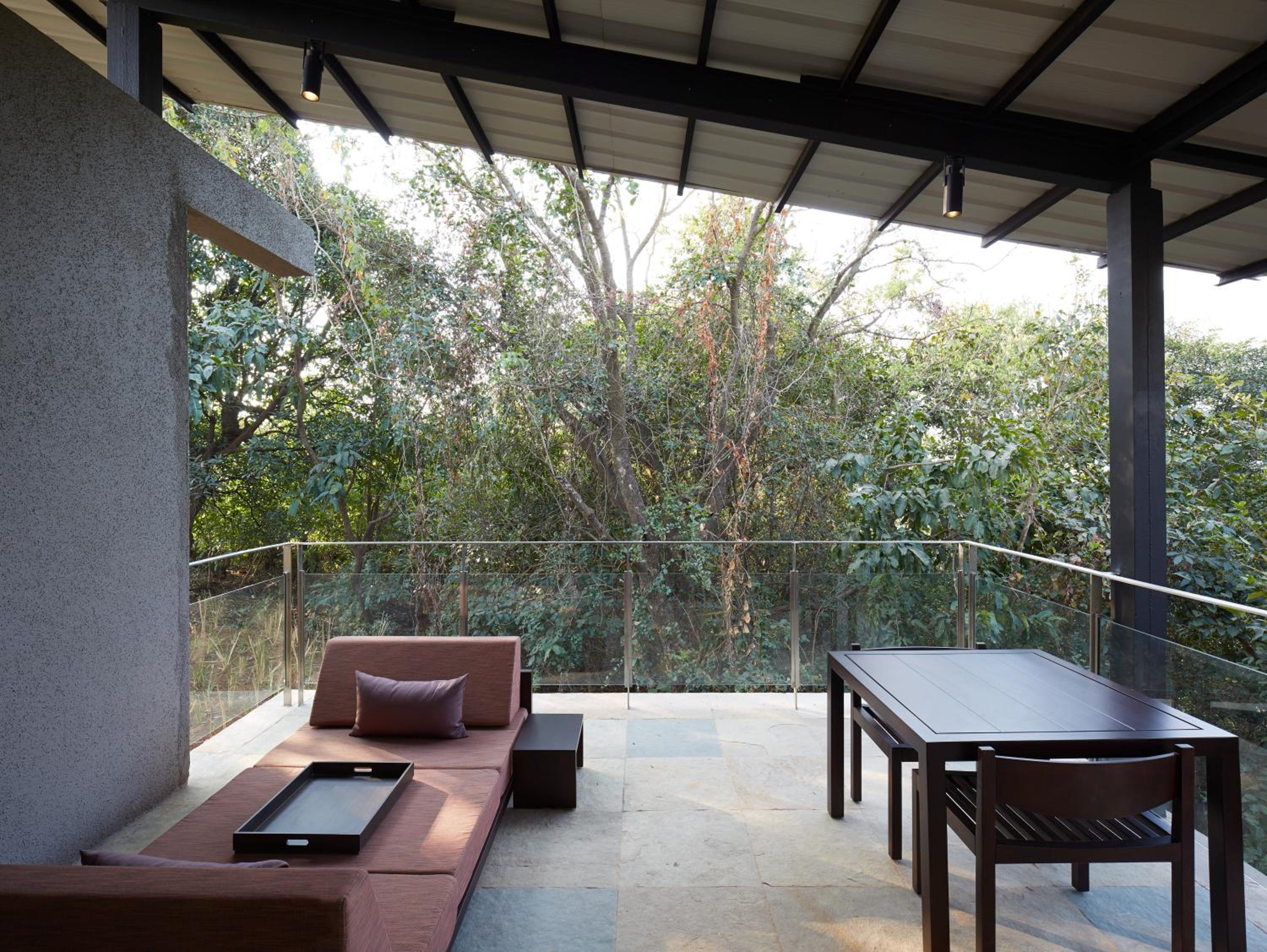 Hill Side Villa with All-inclusive meals, wellness consultation and learning activities