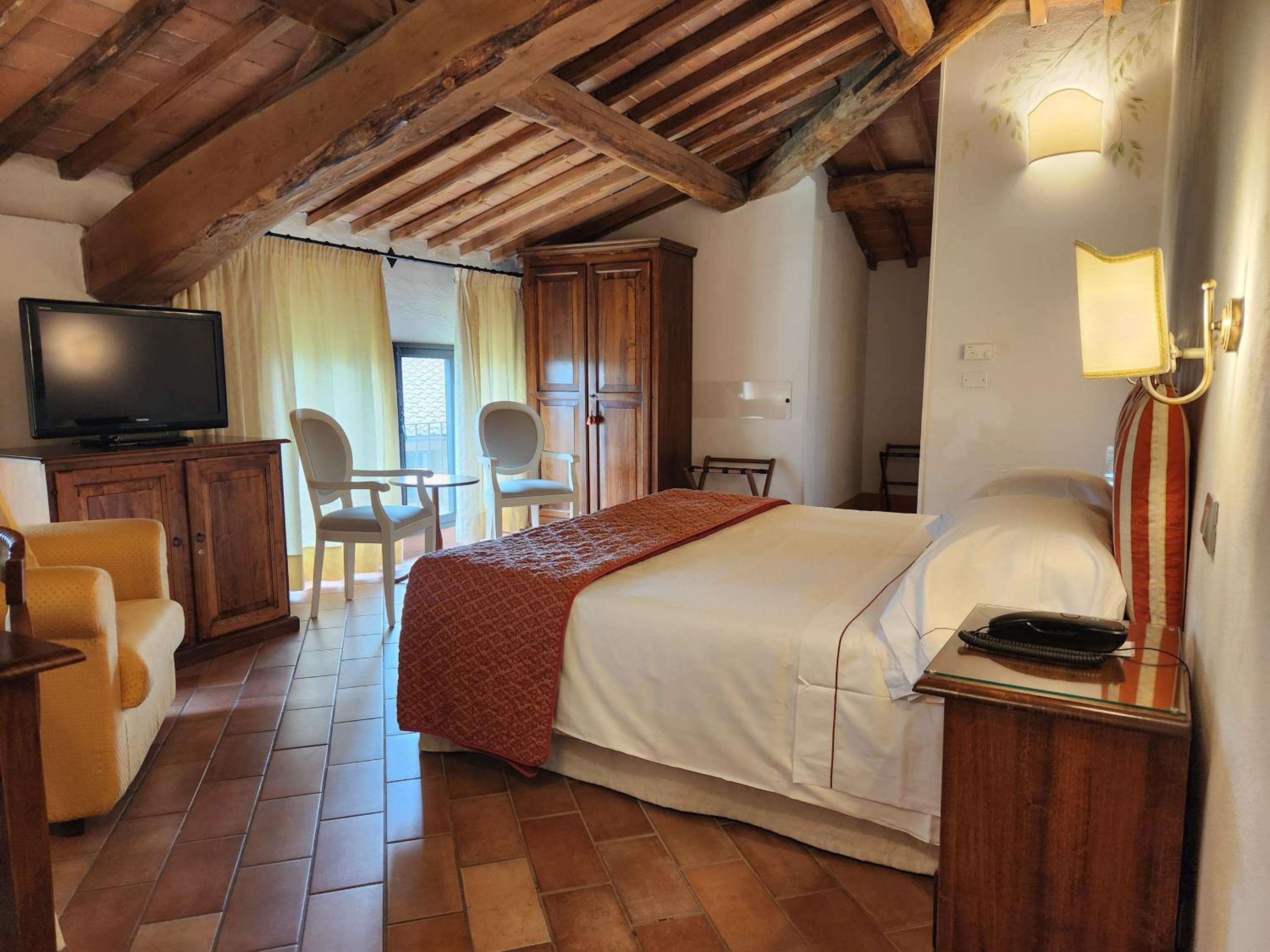 King Suite - Photo 1