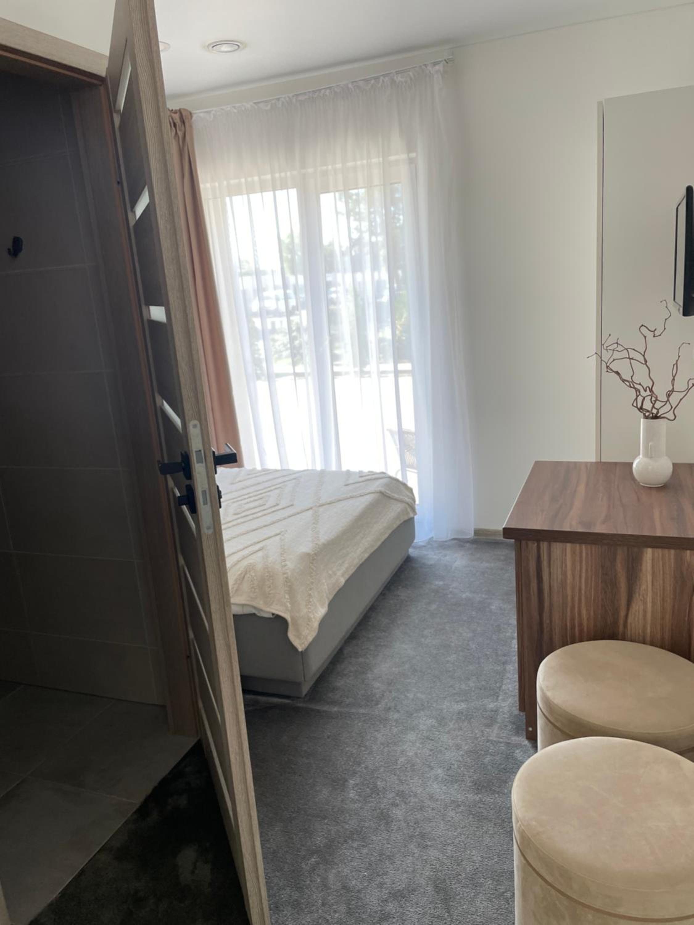 Economy Double Room - Photo 5