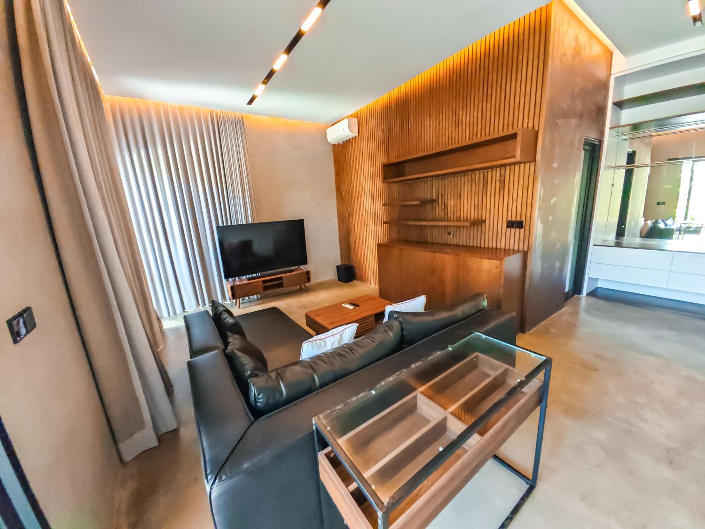 Superior Villa - Photo 1