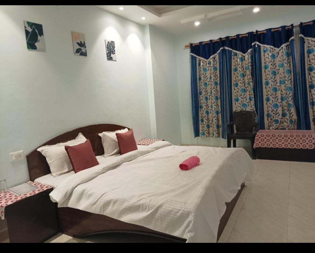 Deluxe Room (2 Adults + 1 Child) photo 2