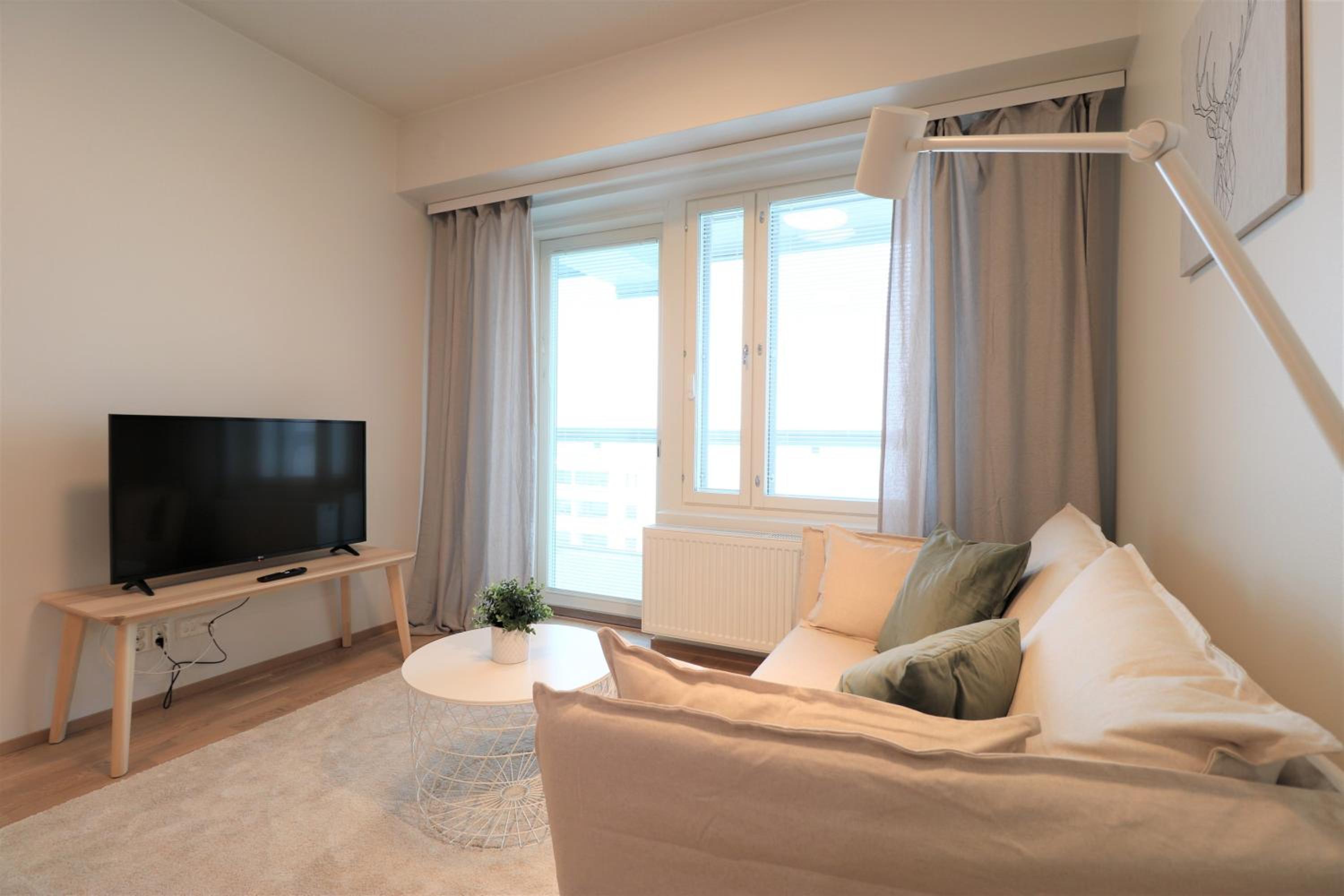 One-Bedroom Apartment photo 2
