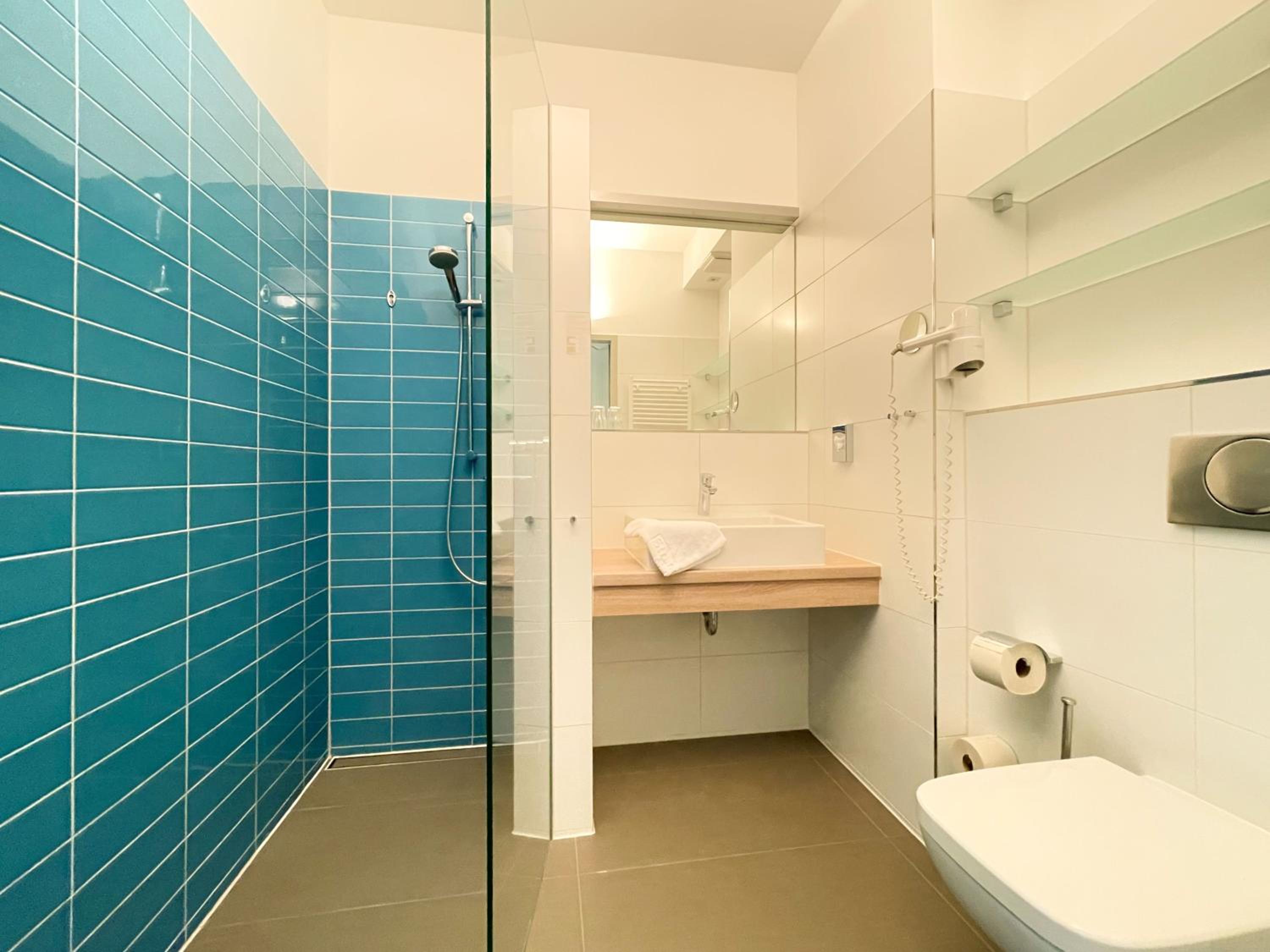 Comfort Double Room with Balcony - Photo 2