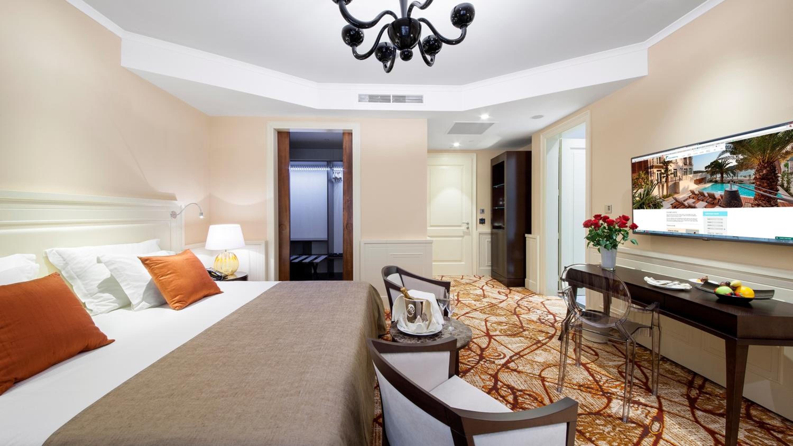 Augusta Suite with Sea View