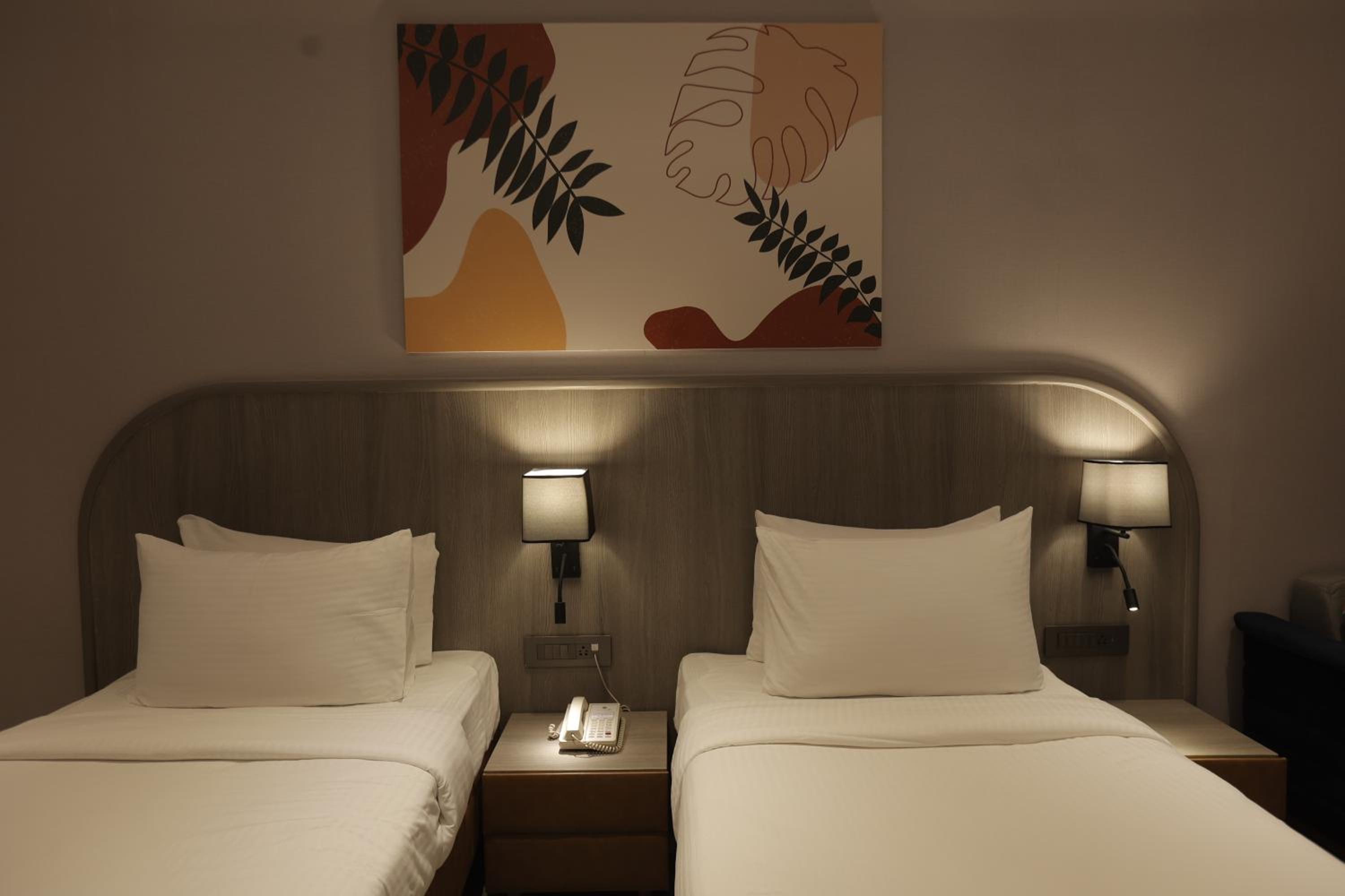 Deluxe Twin Room photo 2