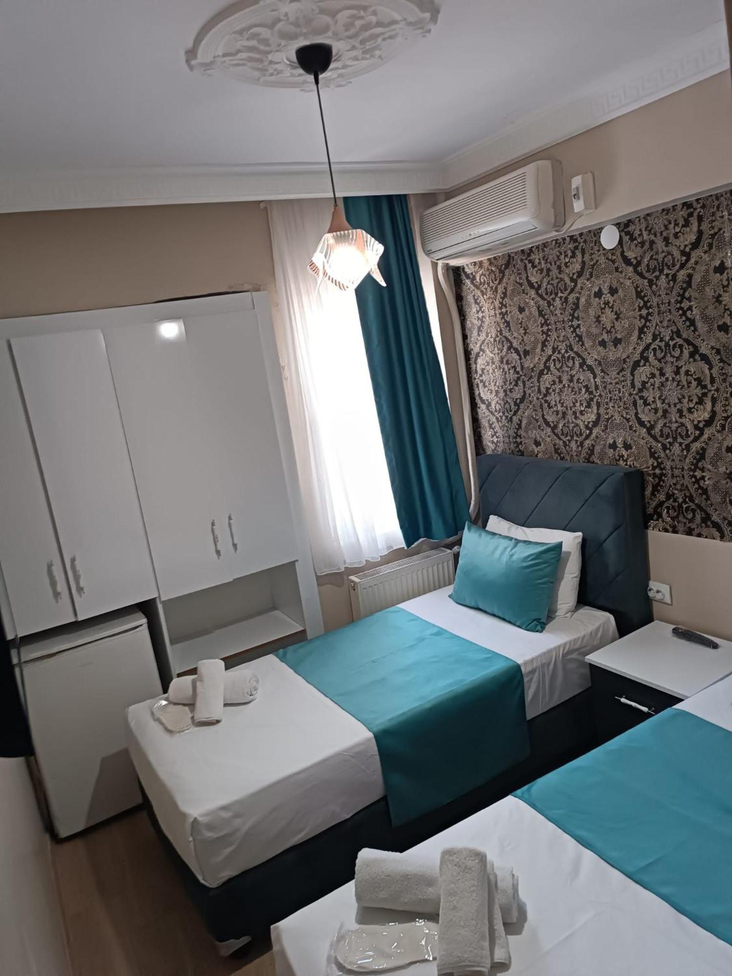 Deluxe Twin Room photo 3