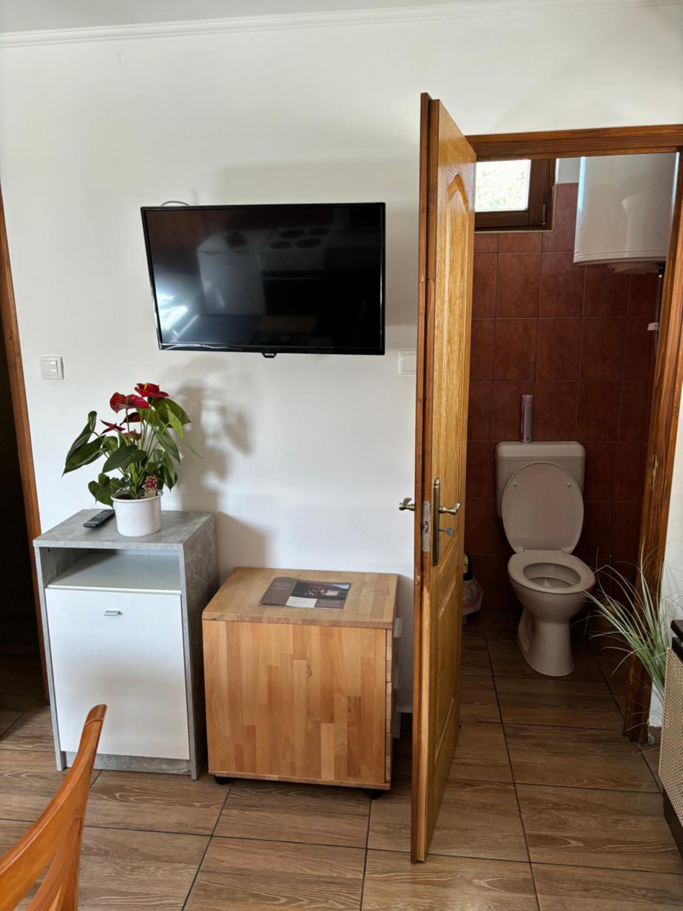 One-Bedroom Apartment with Garden View photo 3