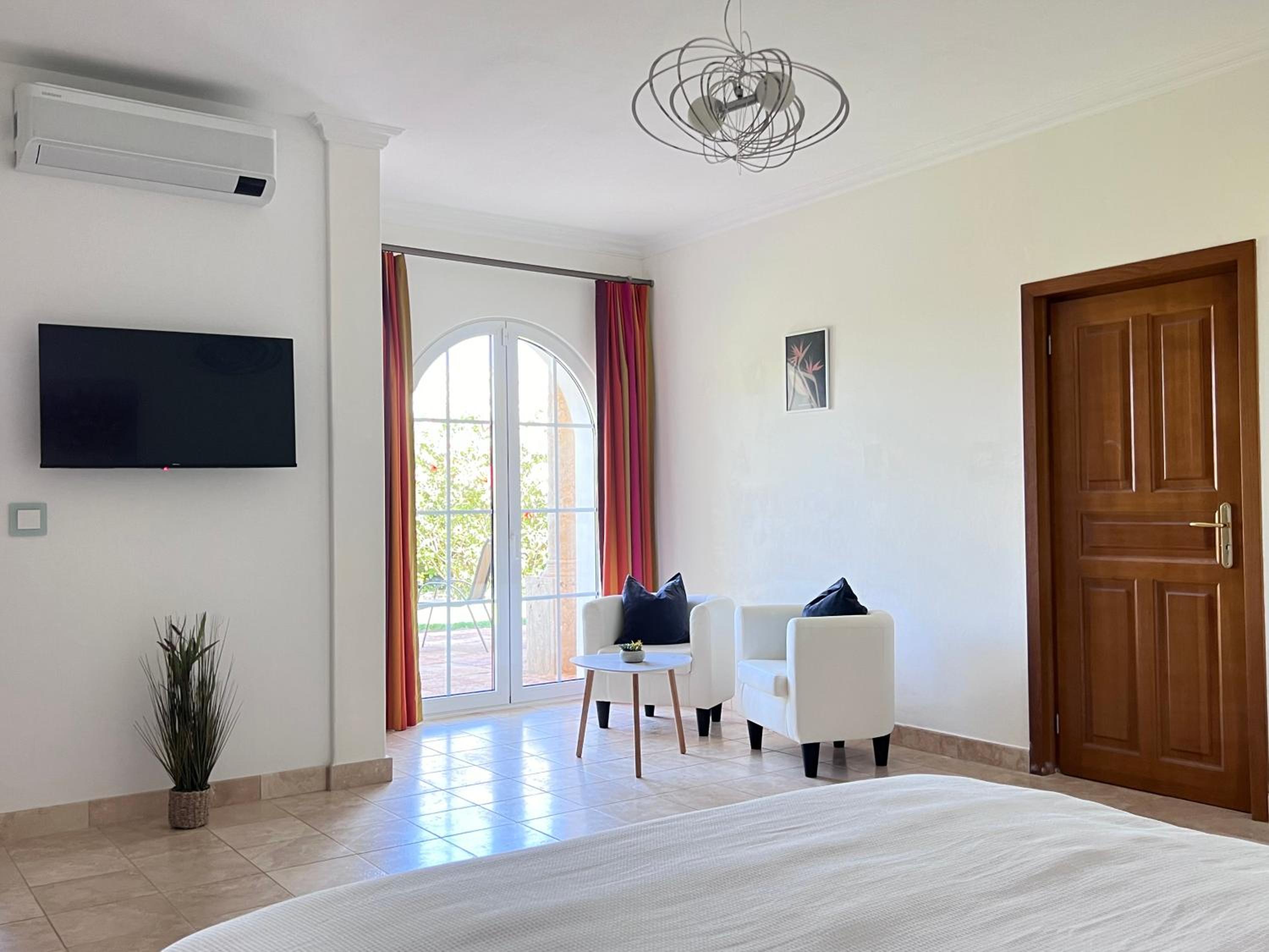 Junior Suite with Garden View photo 3