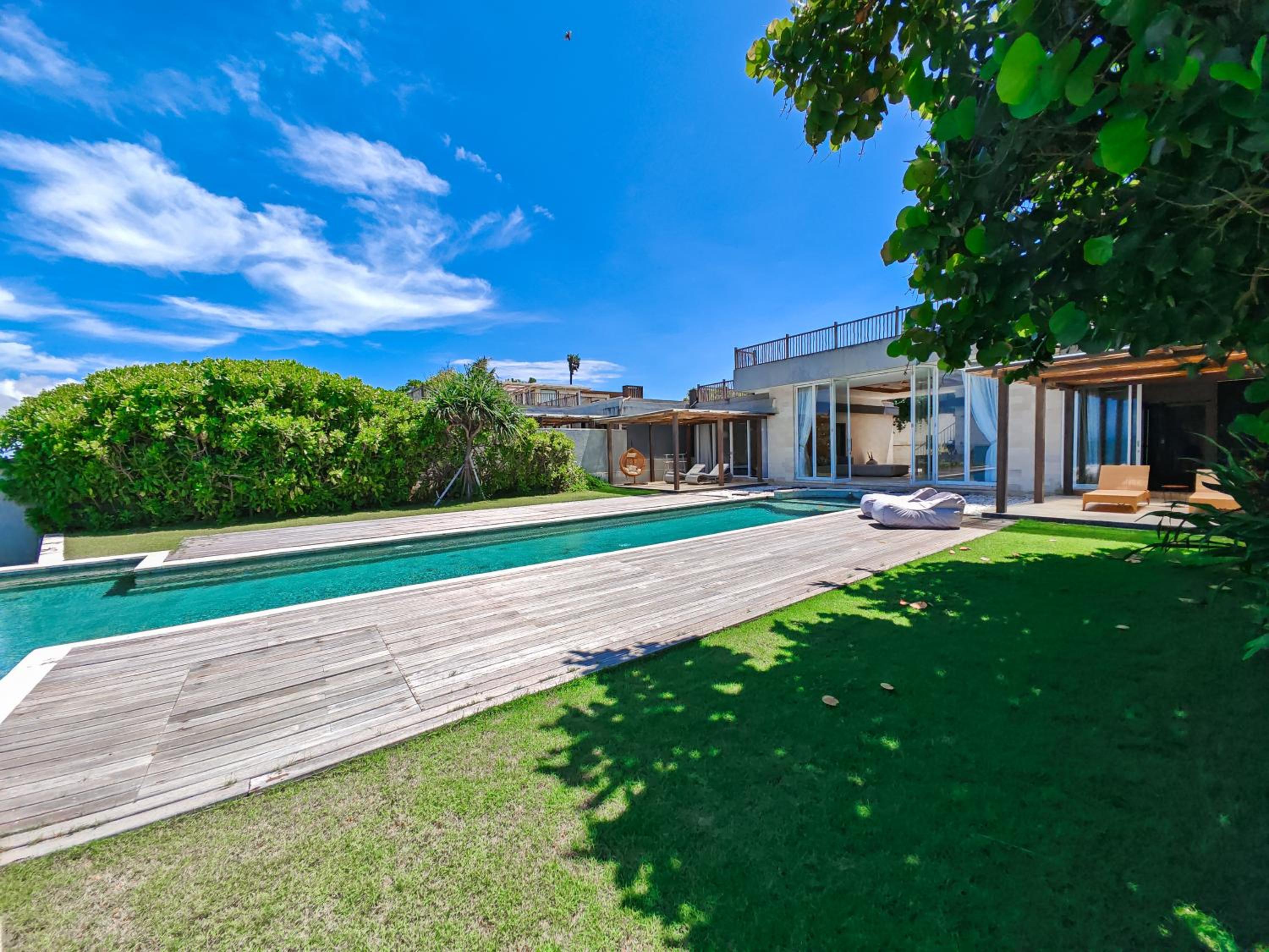 Villa Beach Front Sahadewa - Photo 22