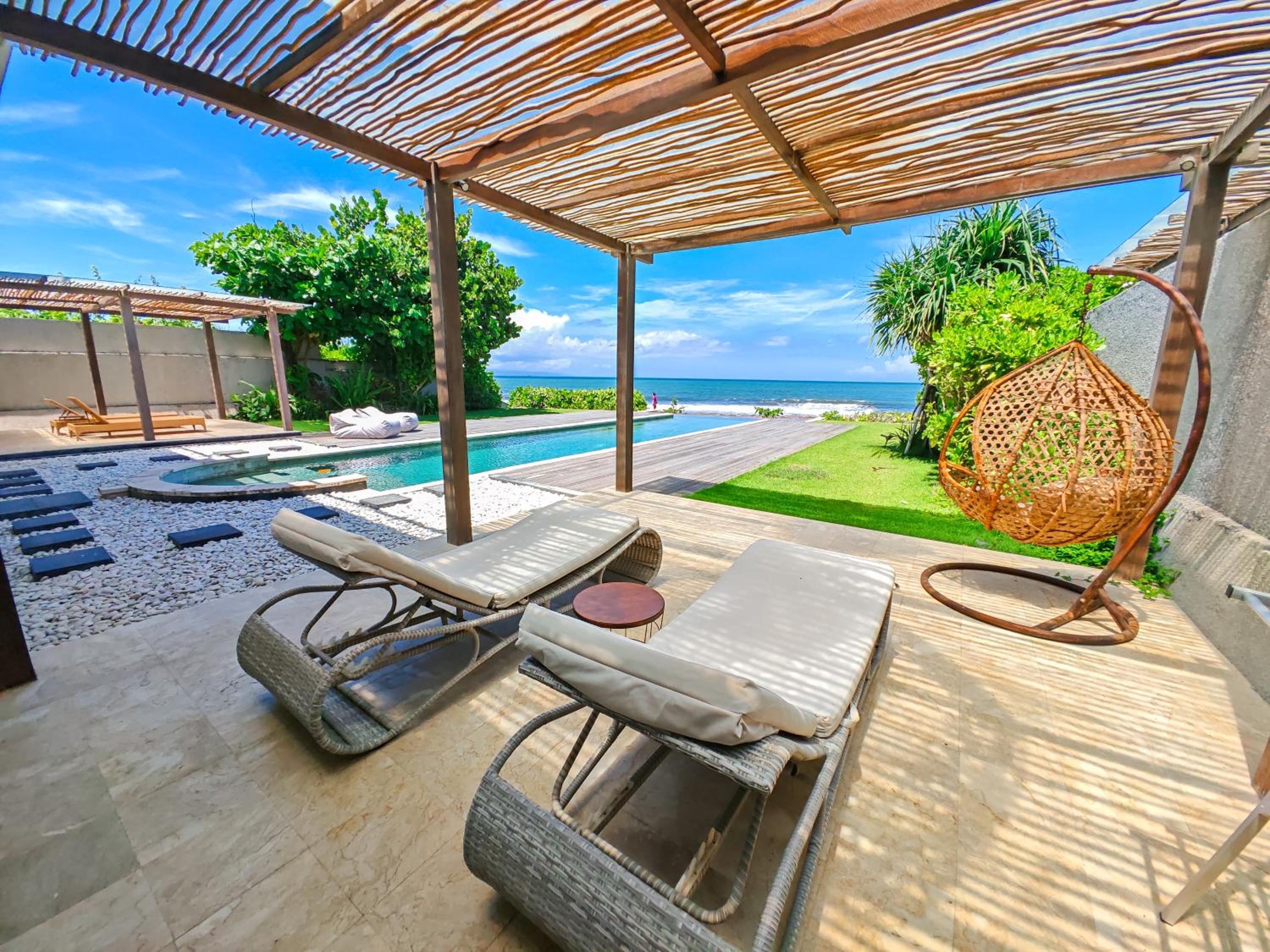 Villa Beach Front Sahadewa - Photo 11