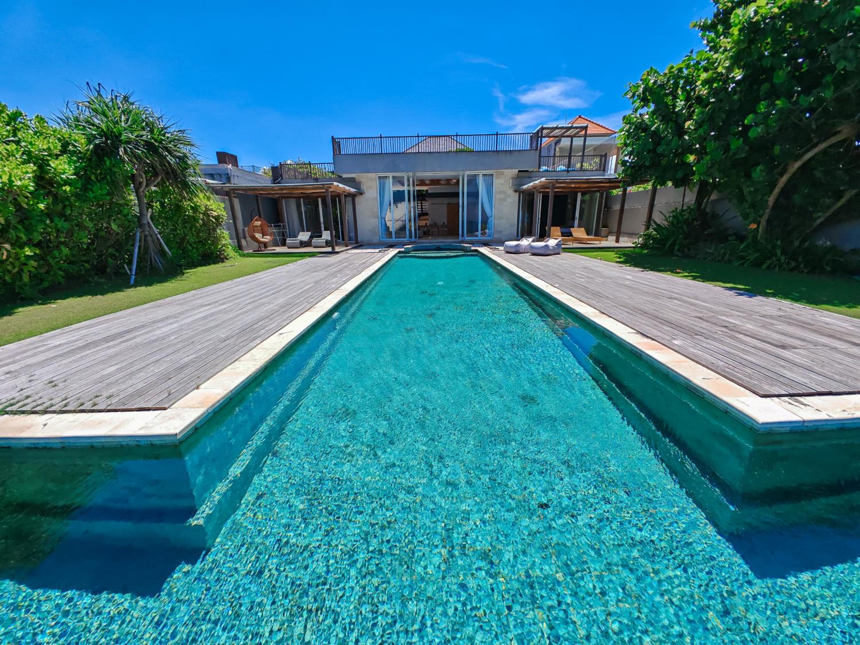 Villa Beach Front Sahadewa - Photo 23