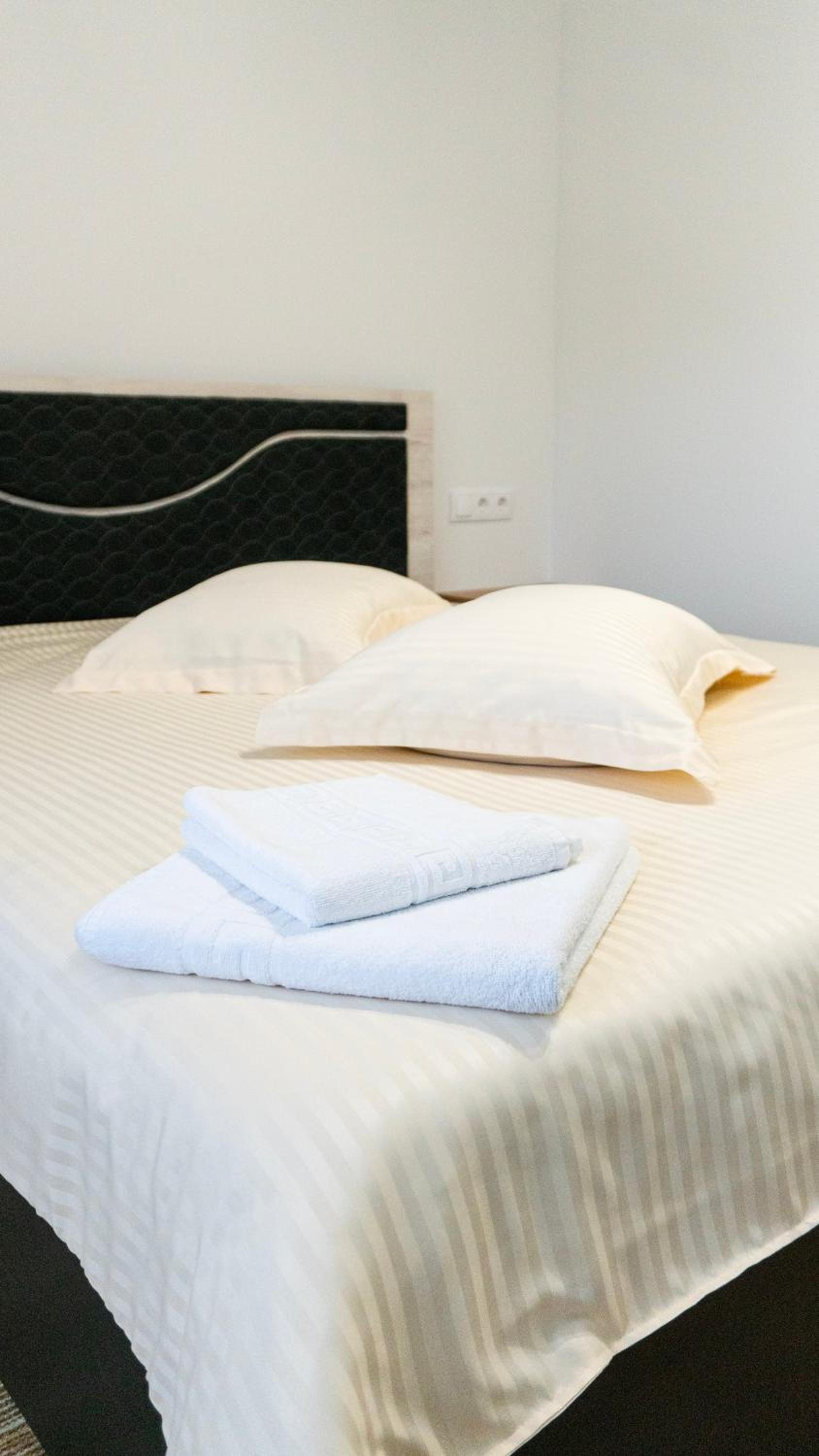 Double Room with Private Bathroom photo 2