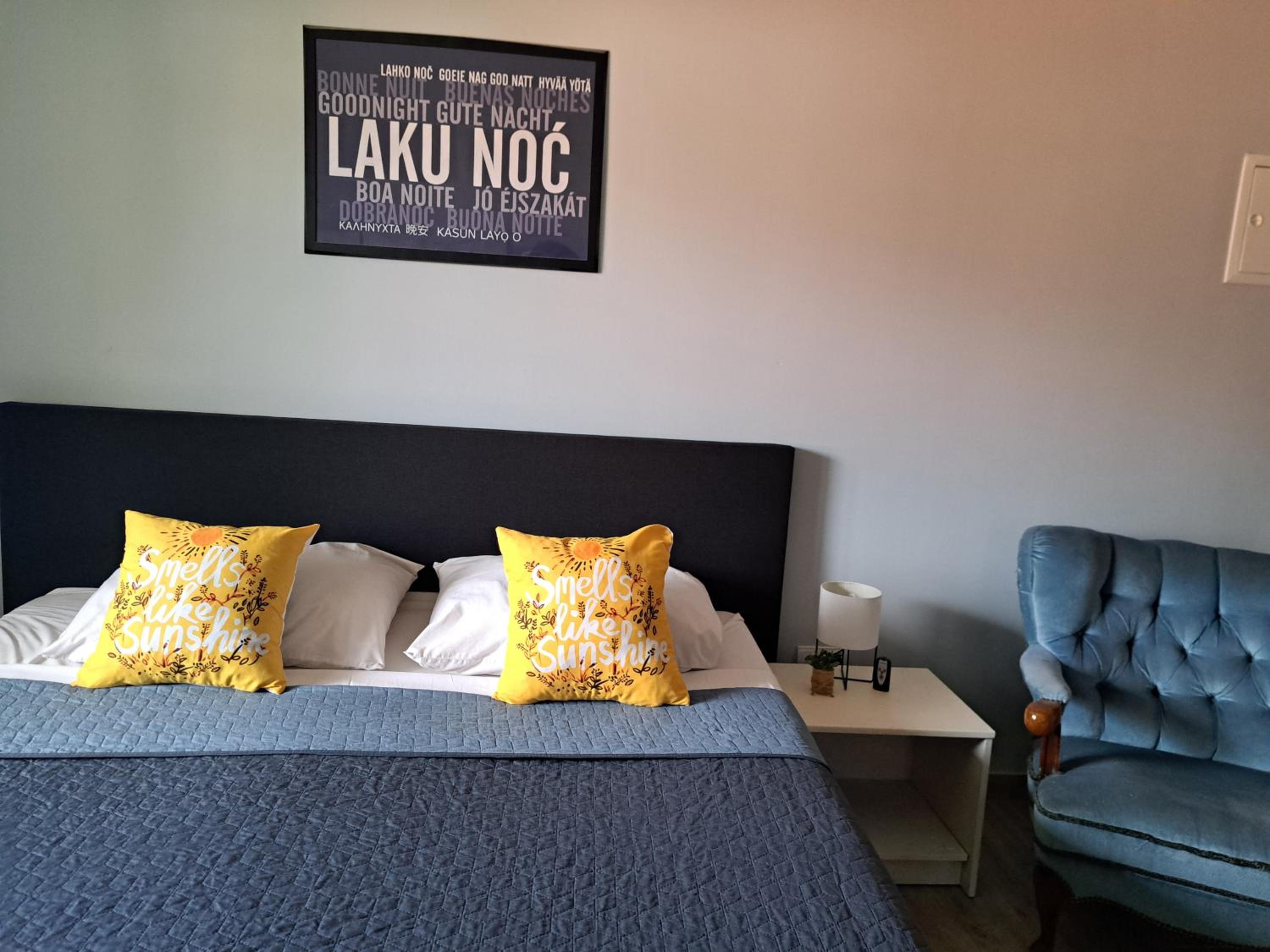 Apartment with Terrace photo 3