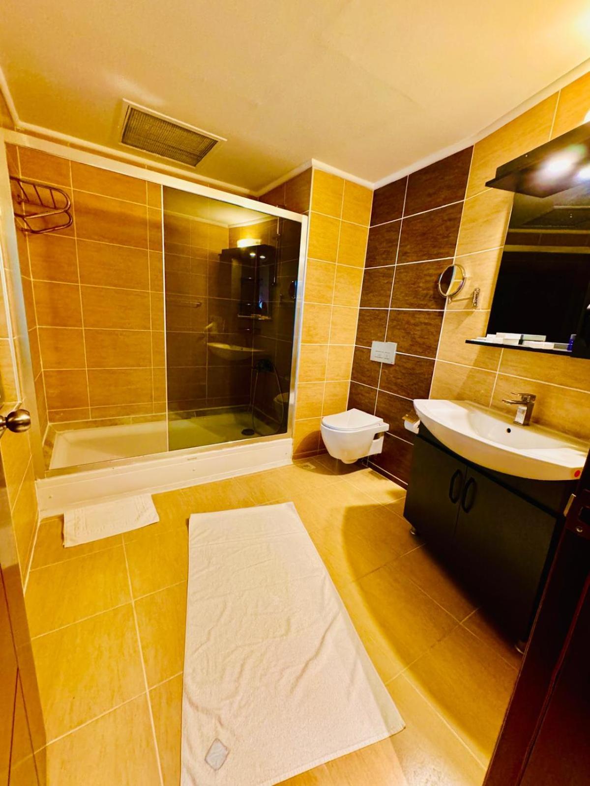 Deluxe Quadruple Room - Photo 4