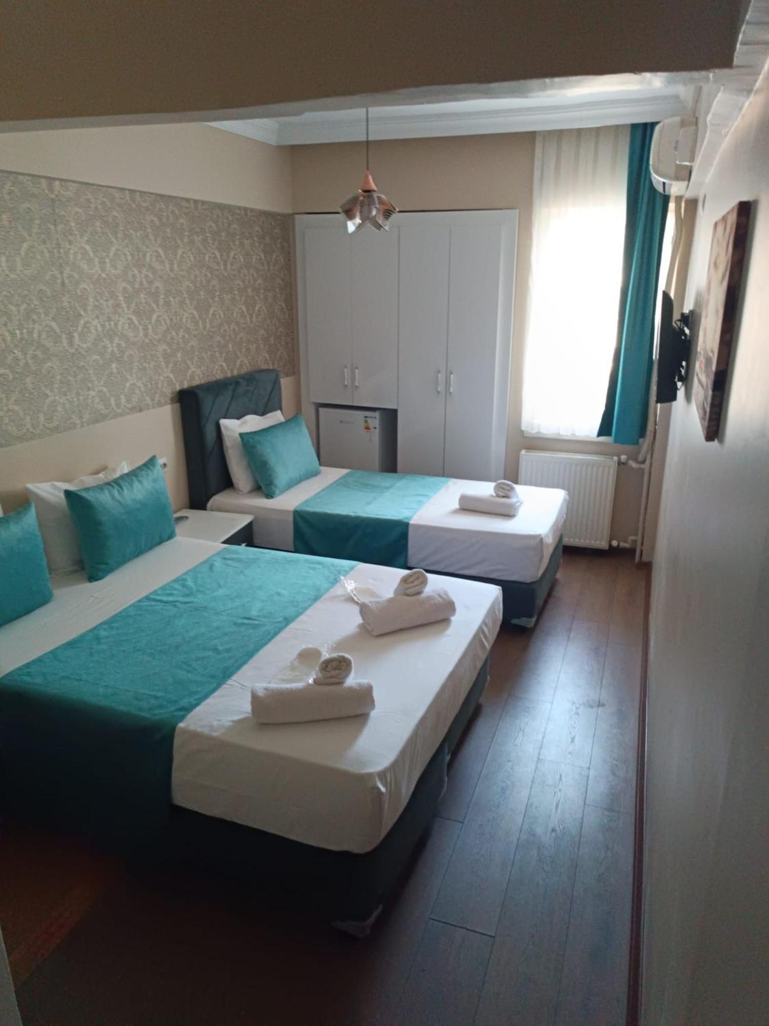 Deluxe Triple Room photo 2