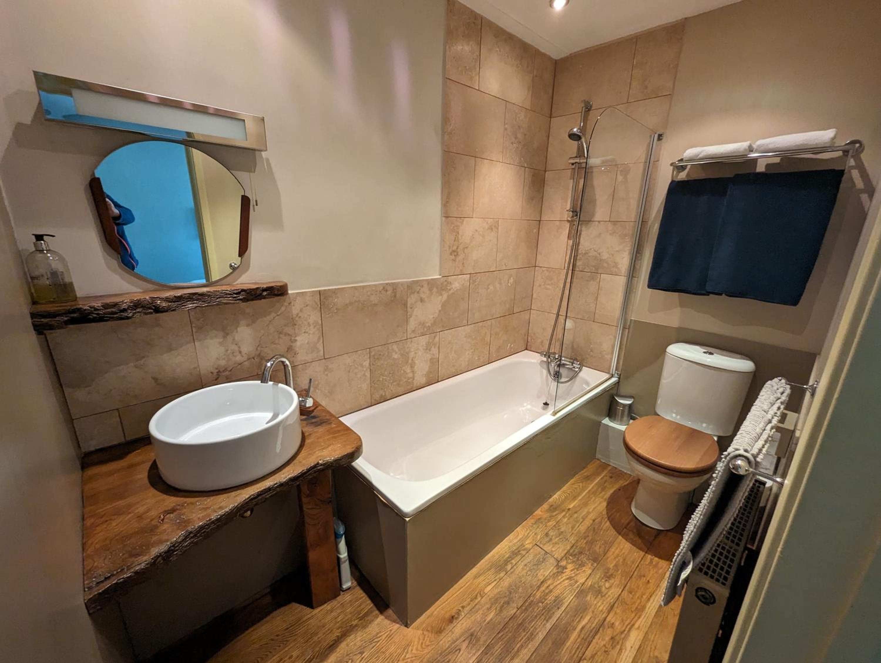 One-Bedroom House photo 2