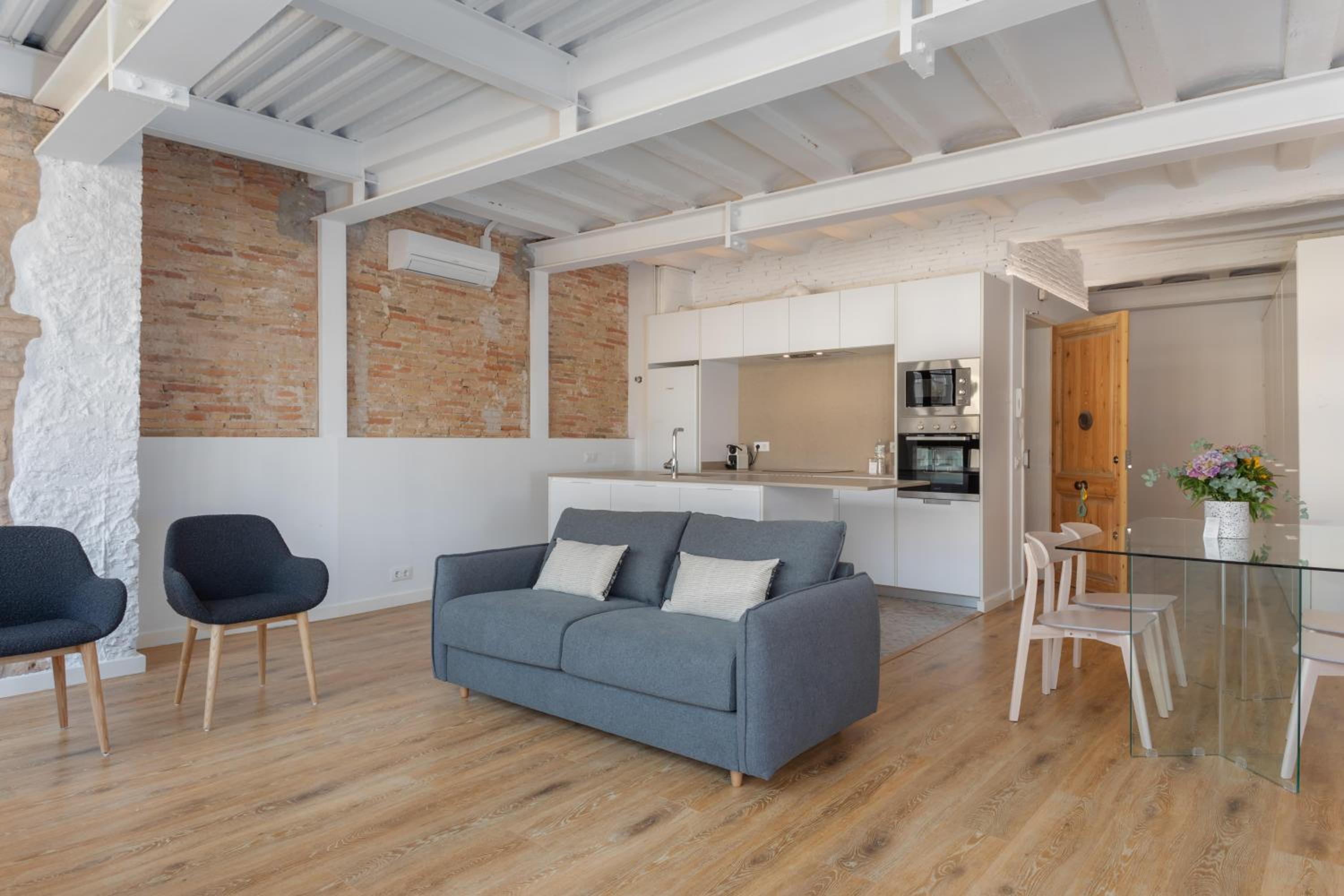 Apartamento de dos habitaciones con vista al río