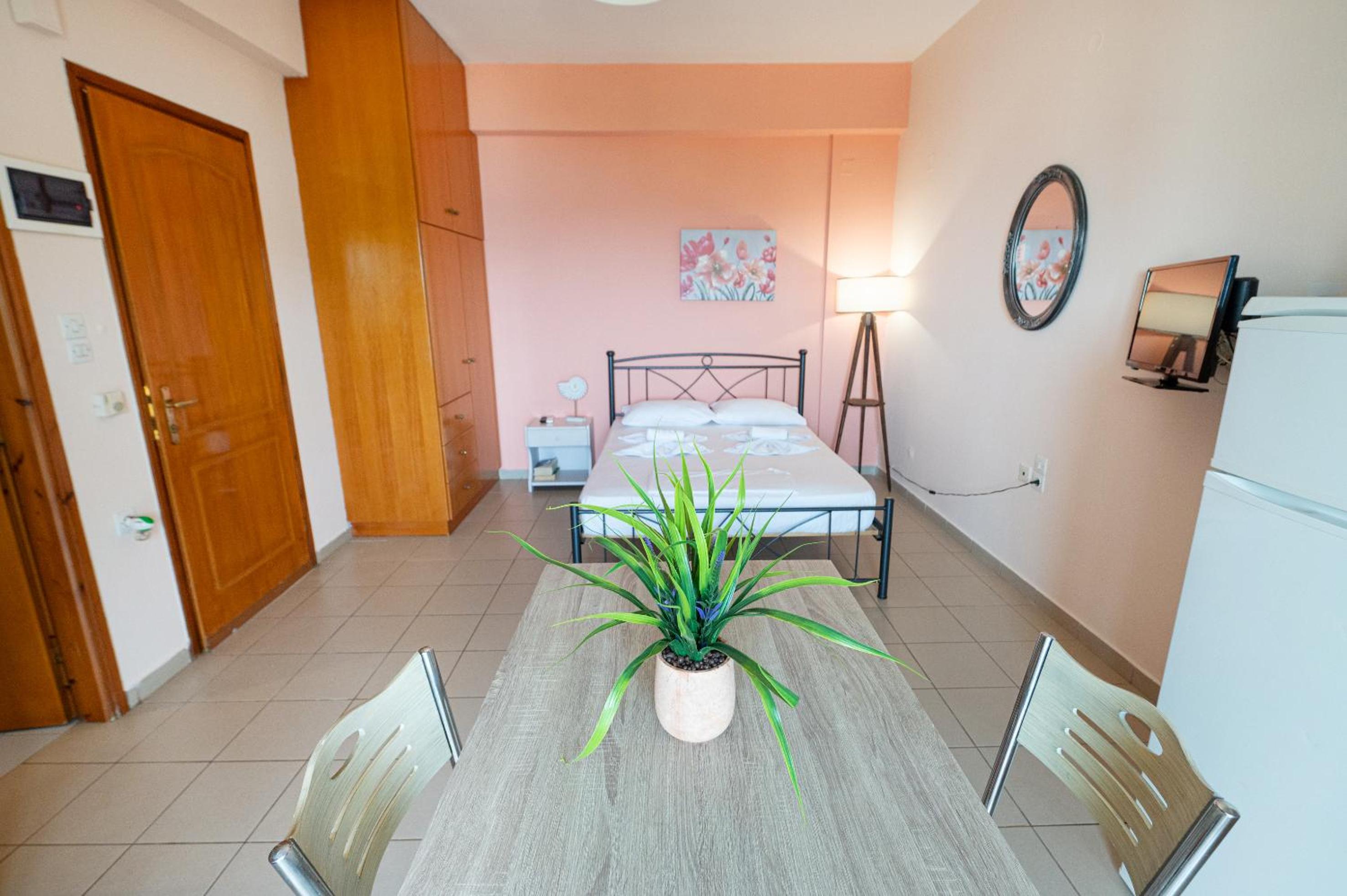 Studio Apartment With Sea View